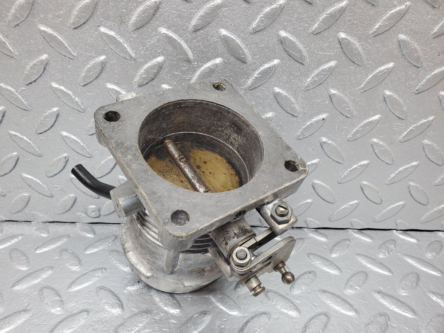 0901 Mercedes-Benz C107 350SLC Coupe Jetronic Throttle Body Assembly