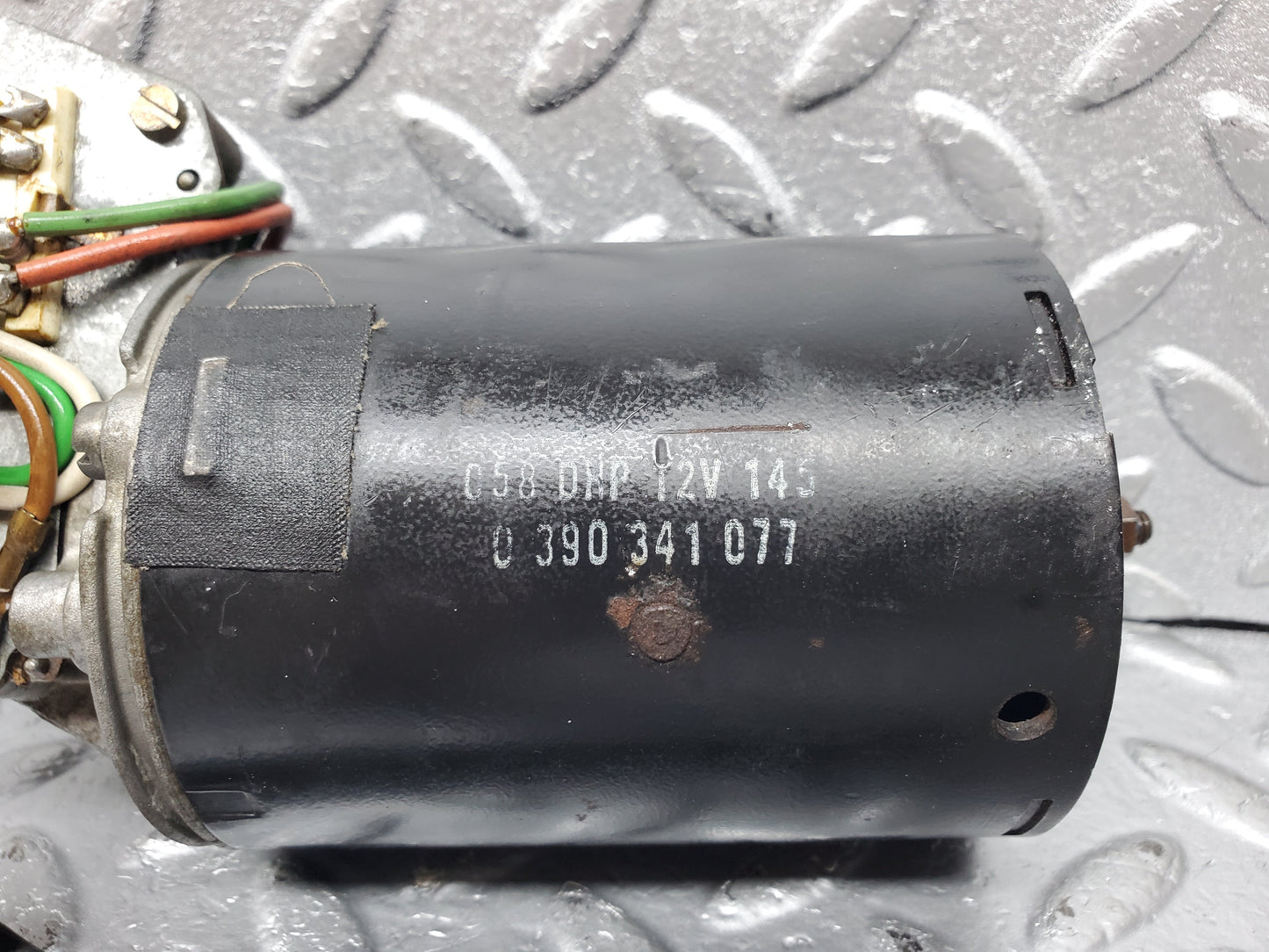 0964 Mercedes-Benz C123 230CE Wiper Motor Bosch 0390341077