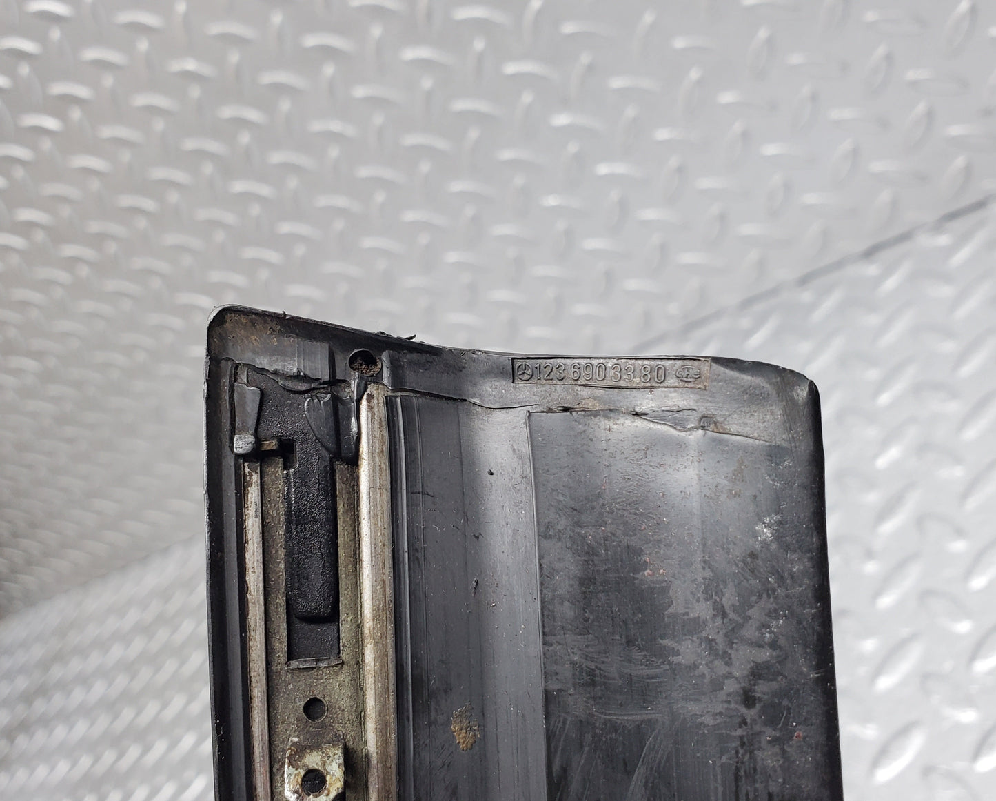 1100 Mercedes-Benz C123 230CE Coupe Left Door Lower Trim 1236903380