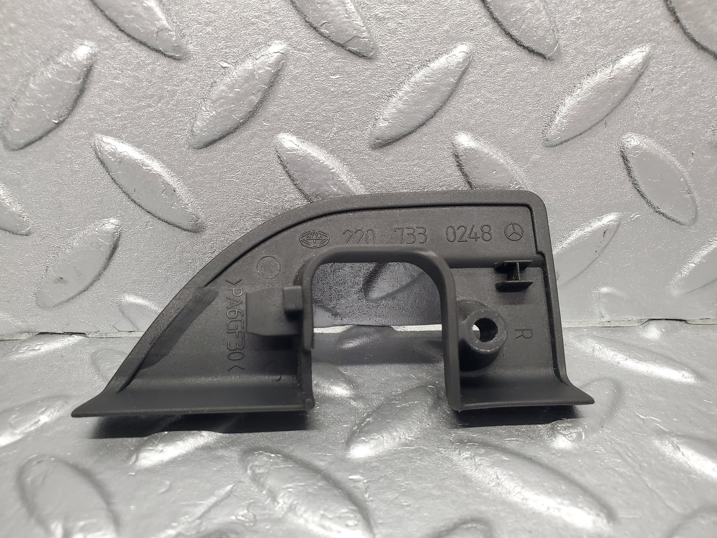 1572 Mercedes-Benz W220 S430 Rear Right Door Card 2207302270