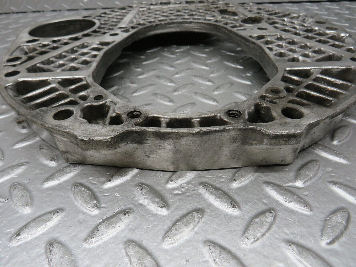 32918 Mercedes-Benz W123 300D Gearbox Flange 1100111545