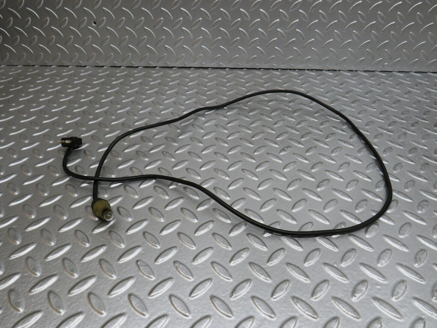 29593 Mercedes-Benz W124 230E Front Wing Indicator Cable Wire 1249971881