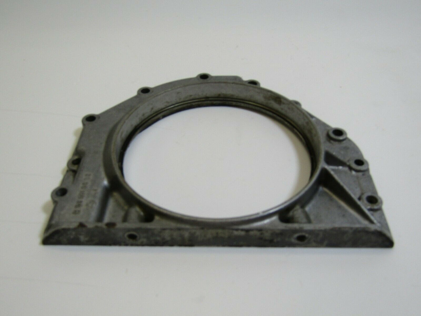 0907 Mercedes-Benz C107 350SLC Coupe Crankshaft Lid 1160110608