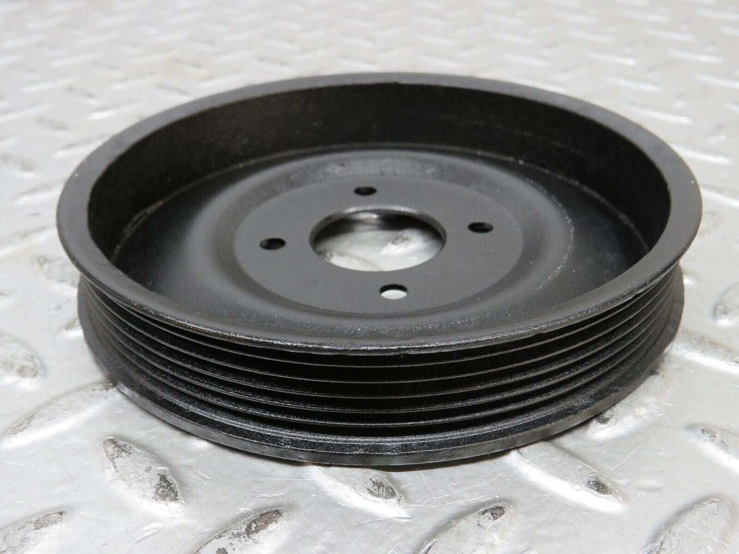 27685 Mercedes-Benz S124 300TE Wagon Water Pump Pulley 6032050210