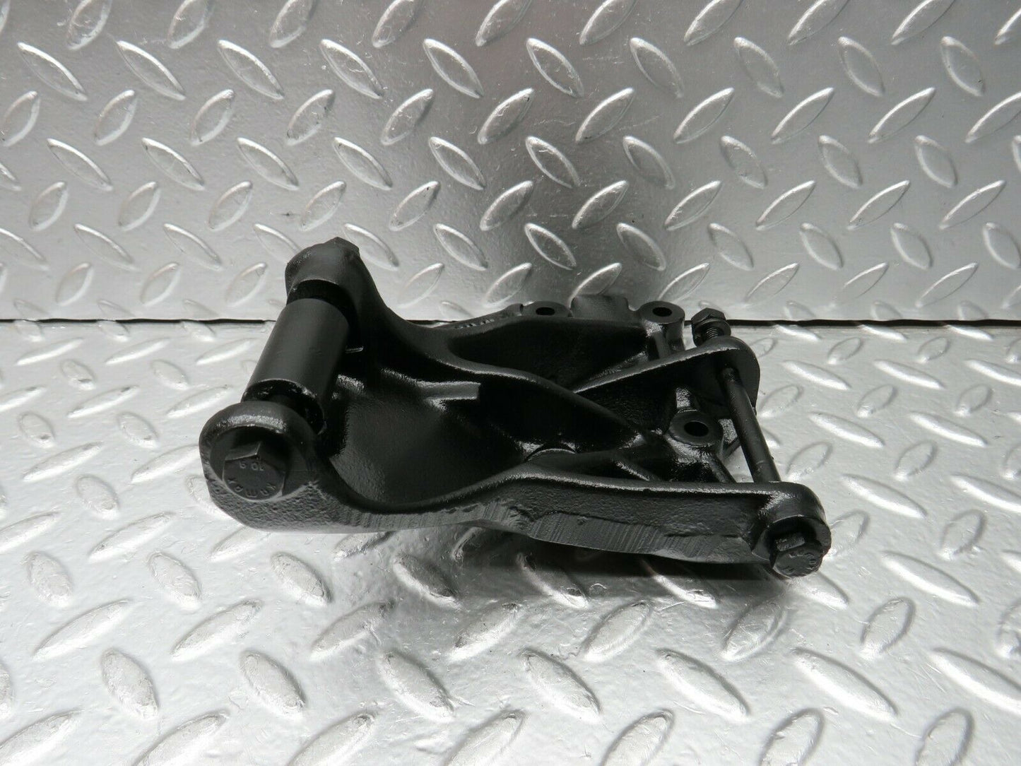 24087 Mercedes-Benz W123 280E Alternator Generator Bracket 1101550735