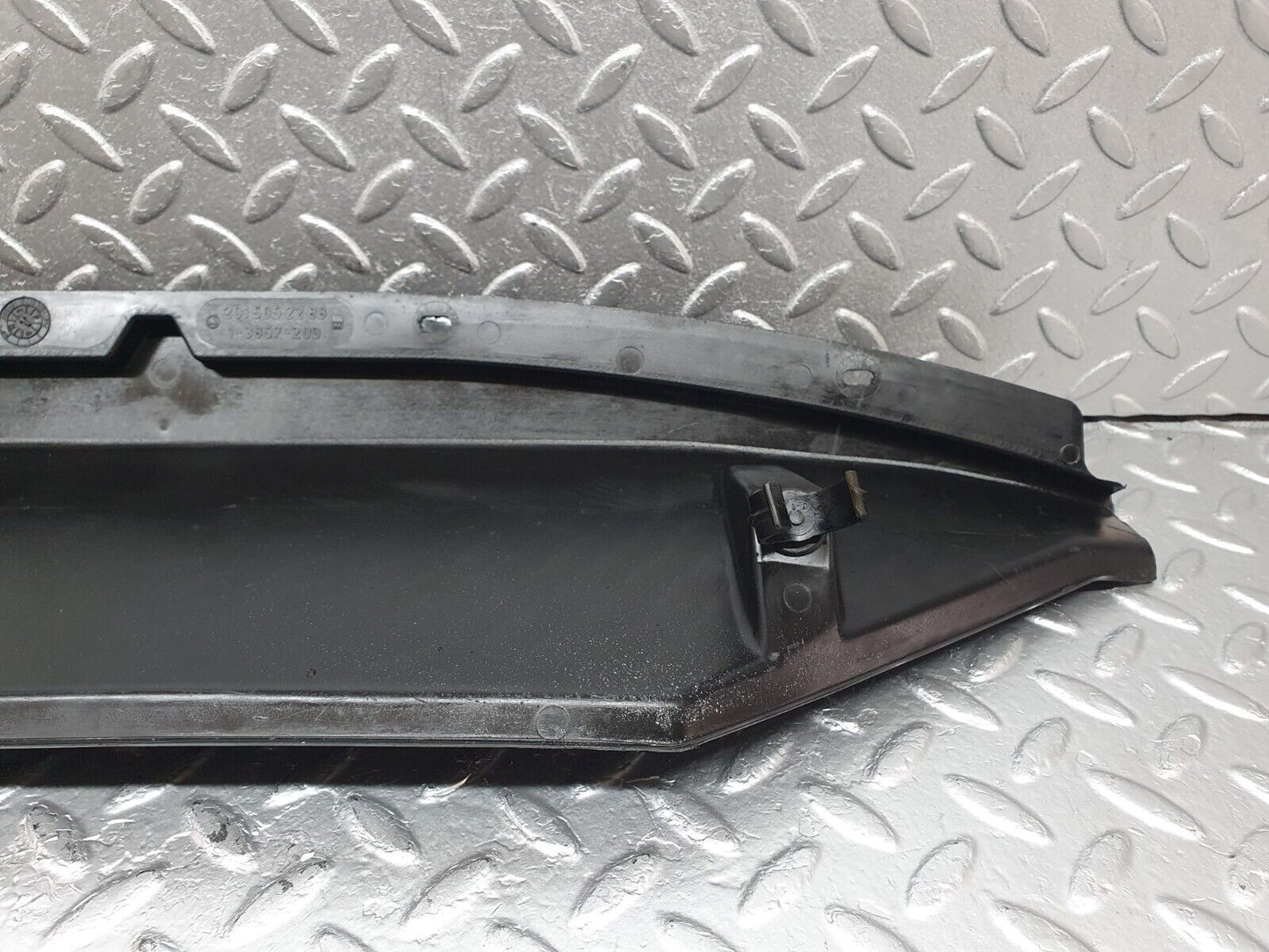 42726 Mercedes-Benz W201 190 2.0L Radiator Cover Panel 2015052288