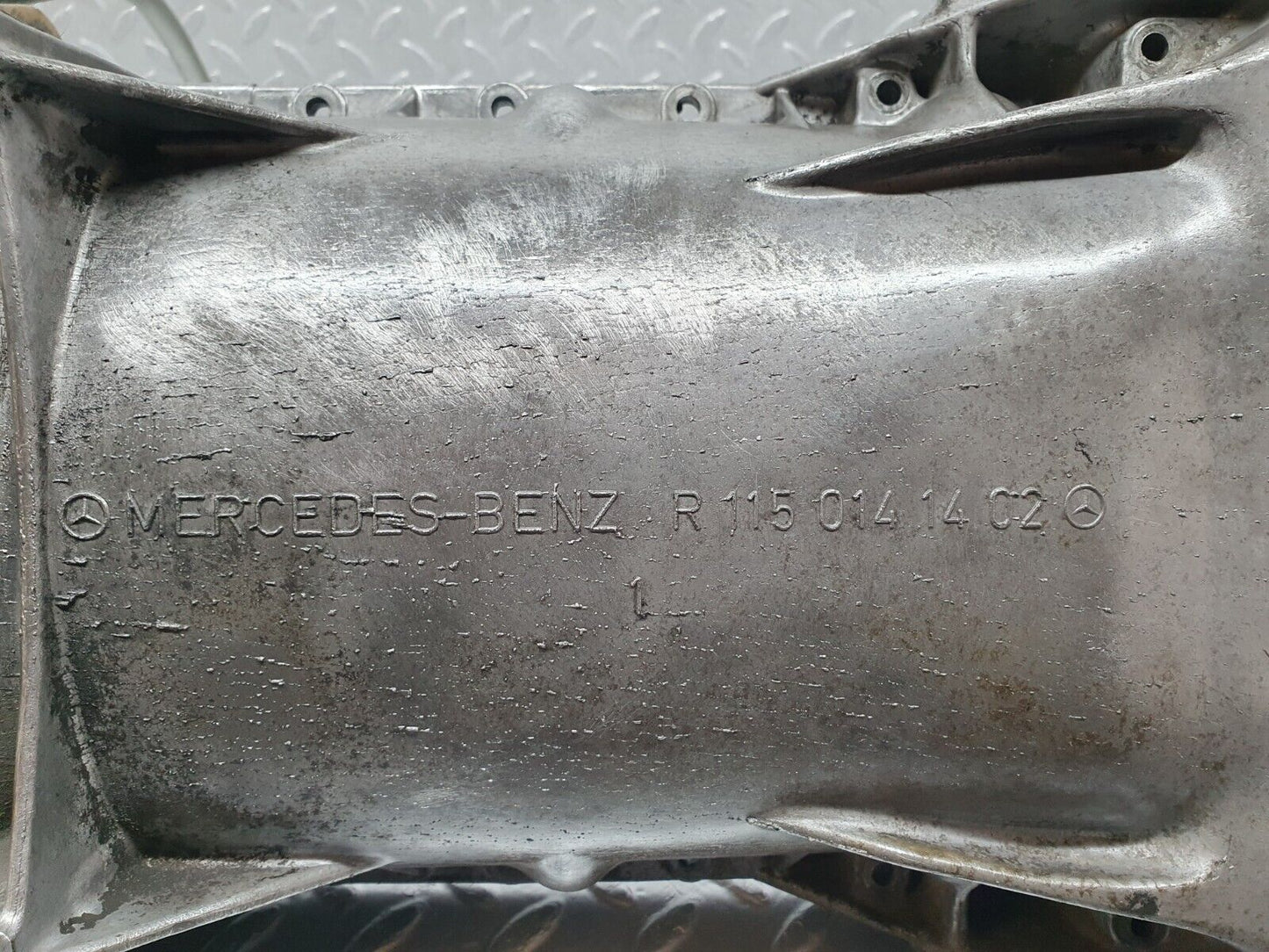 40876 Mercedes-Benz W123 240D Oil Pan Oil Sump 1150141402