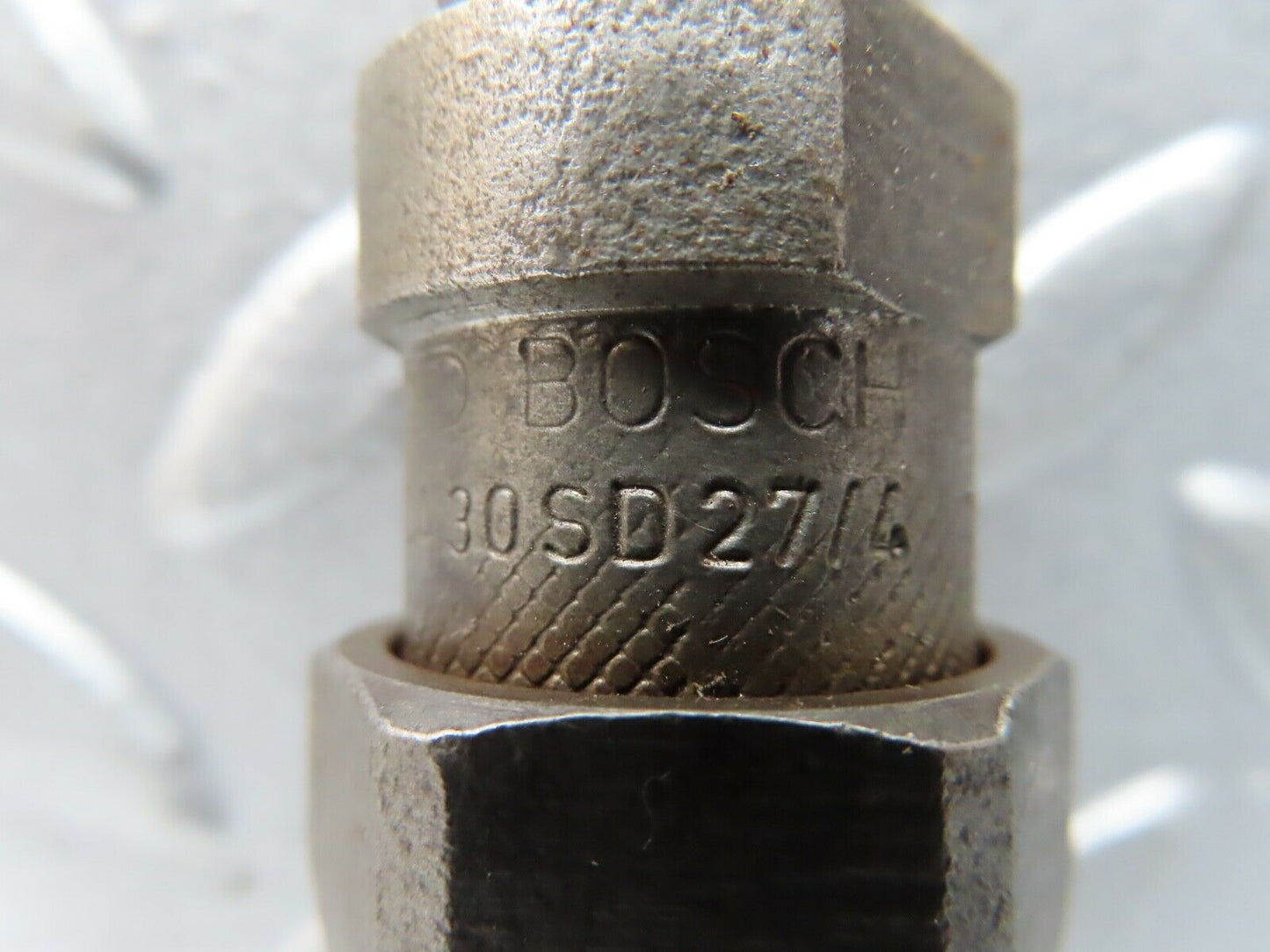 19254 Mercedes-Benz W123 300D Fuel Injector Bosch KCA30SD27/4