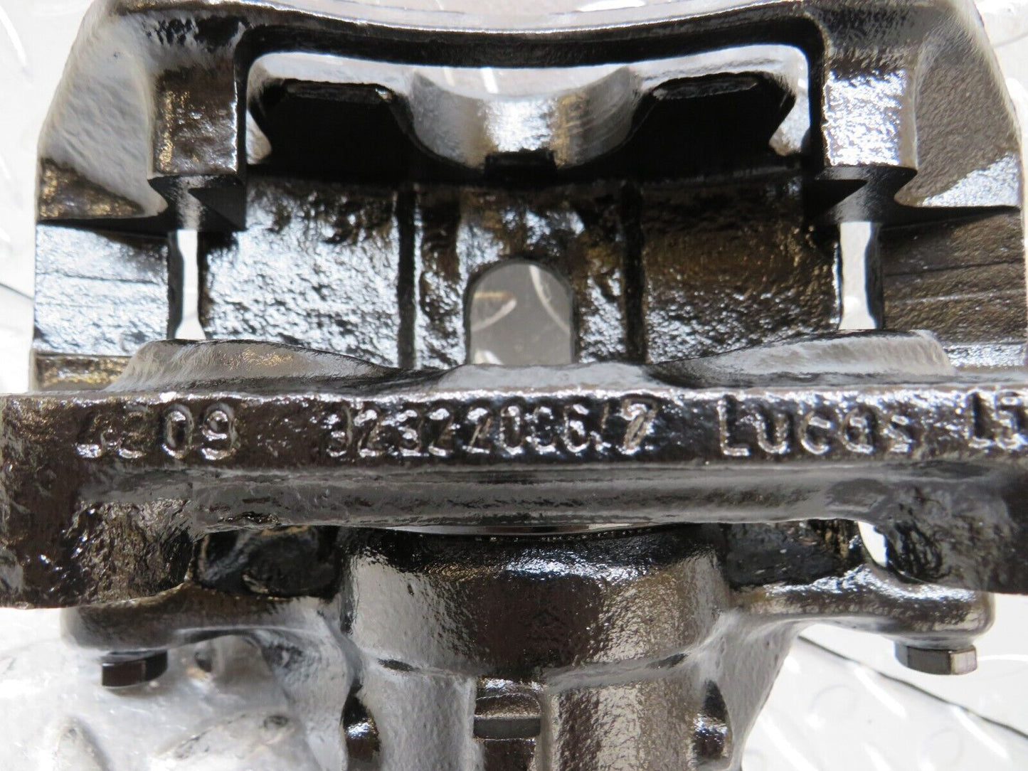 25979 Mercedes-Benz W124 280E Front Right Brake Caliper 32322048/7