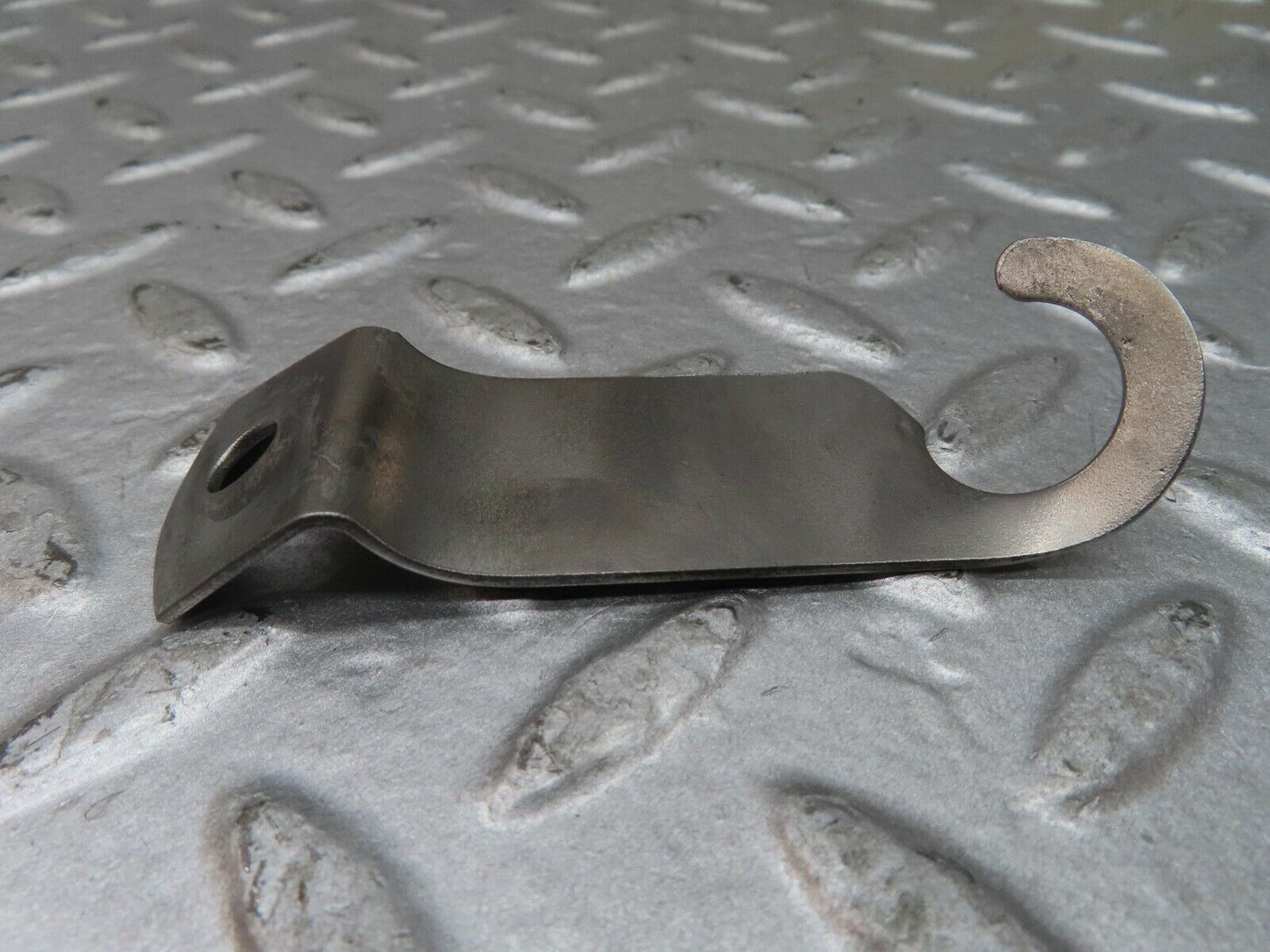 20415 Mercedes-Benz W114 280CE Coupe Brake Servo Vacuum Pipe