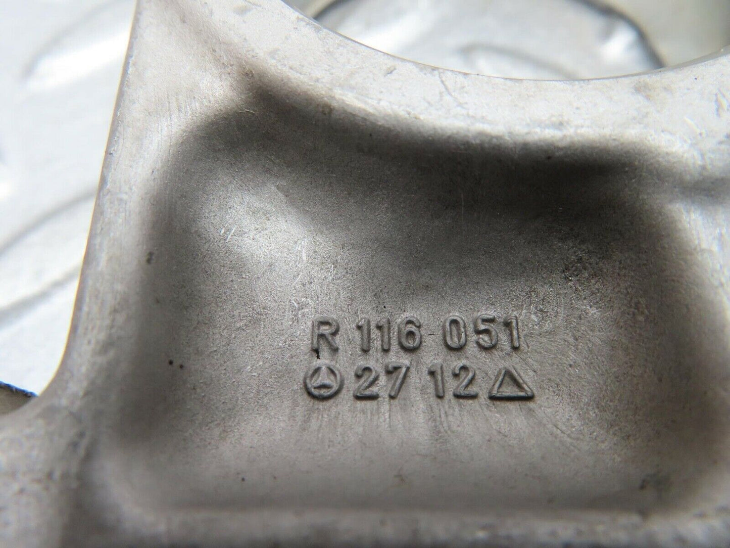 13735 Mercedes-Benz R107 450SL Camshaft Tower Bearing 1160512712
