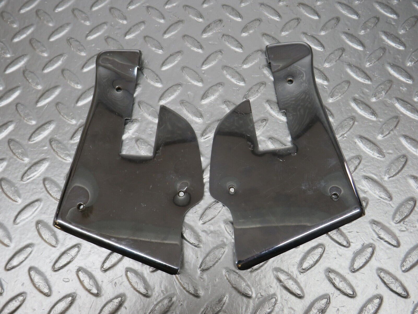 0726 Mercedes-Benz C107 350SLC Coupe Door Chrome Trim Cover Left And Right