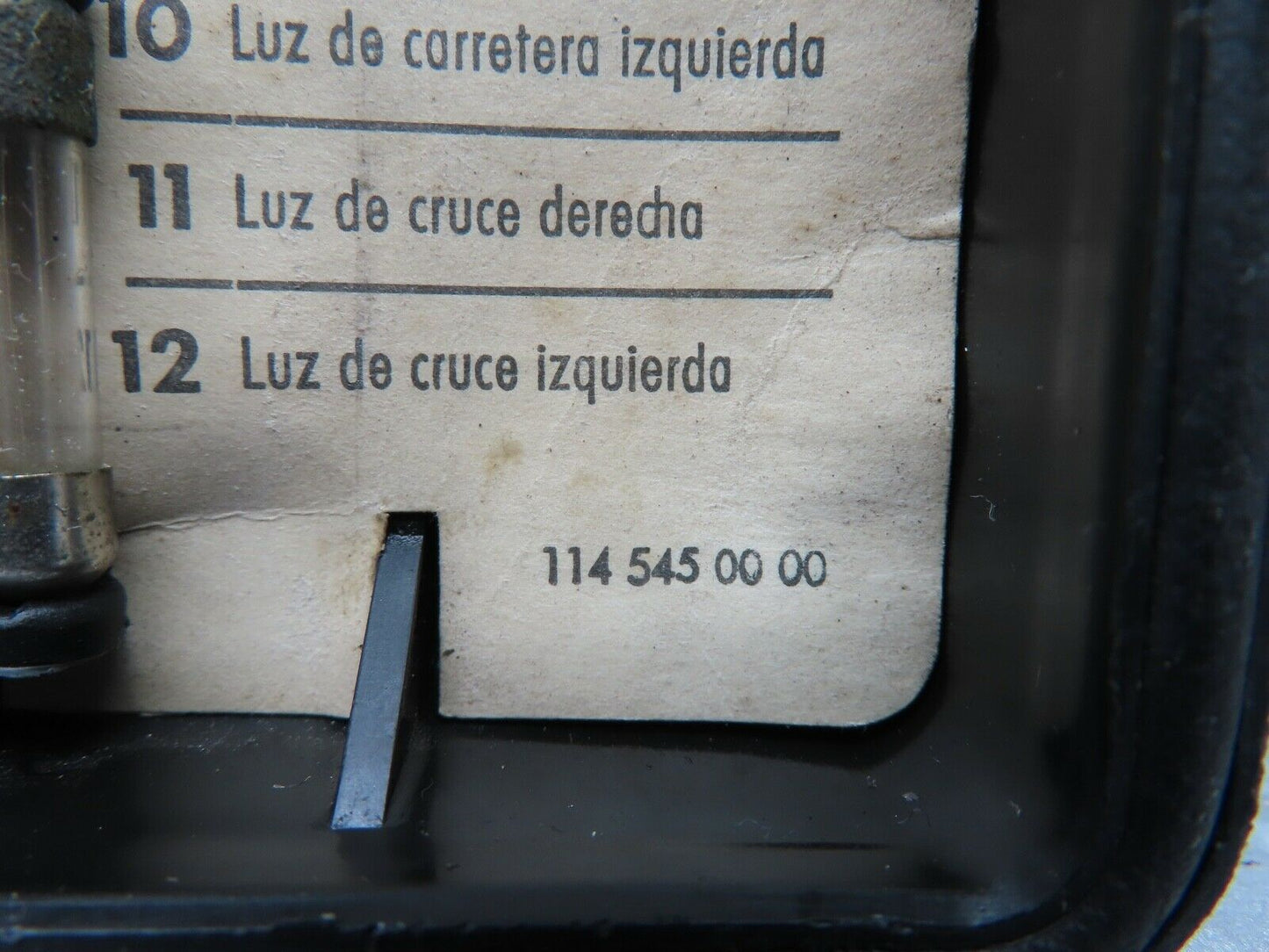 20851 Mercedes-Benz W114 250CE Coupe Fuse Box Lid 1145450000