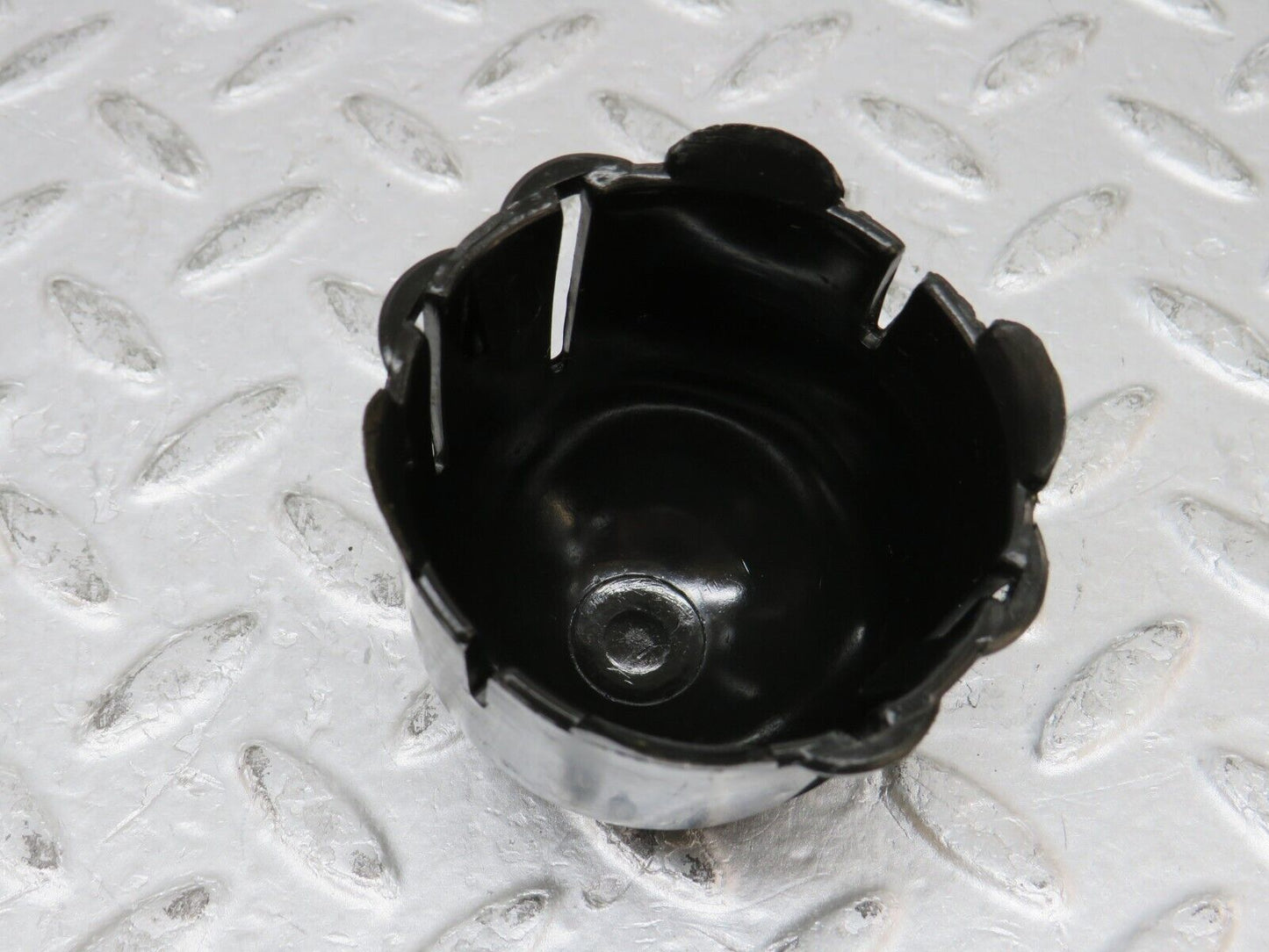 37424 Mercedes-Benz W109 300SEL Rear Shock Absorber Top Plastic Cap 2x