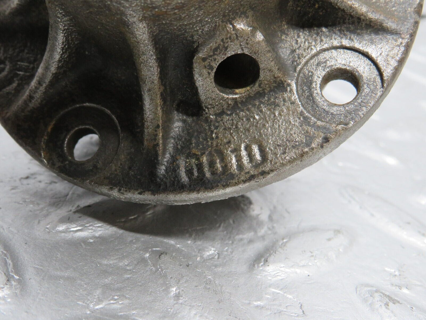 40226 Mercedes-Benz W110 230 Water Pump 2010010