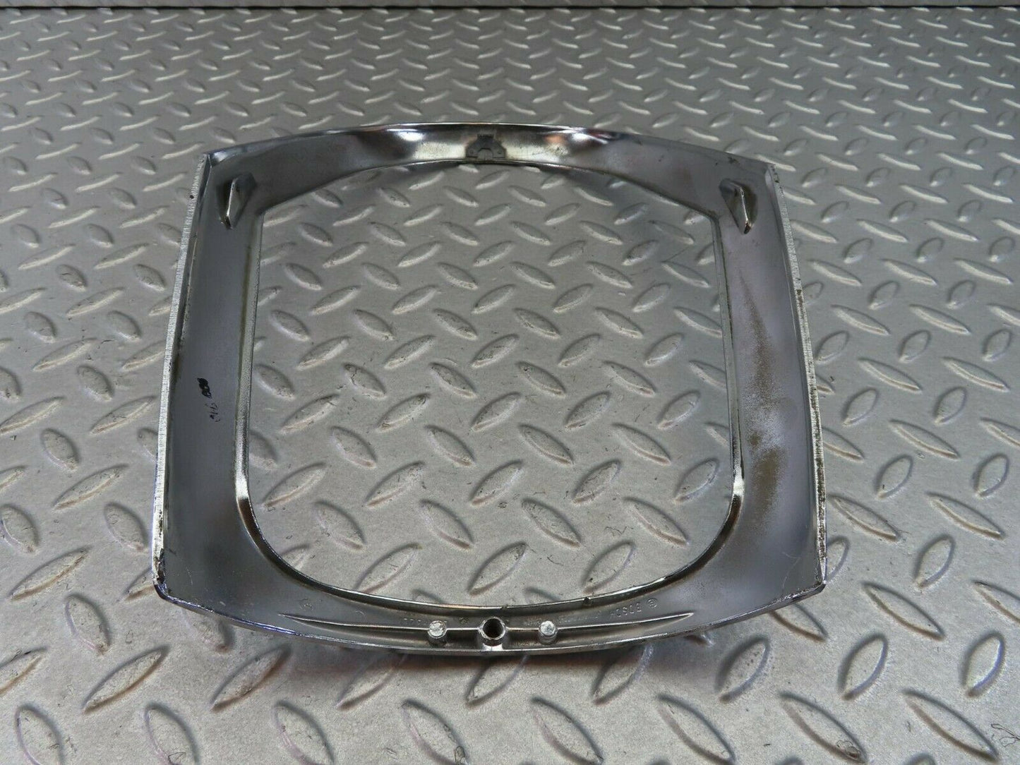 8127 Mercedes-Benz W108 Headlight Chrome Frame