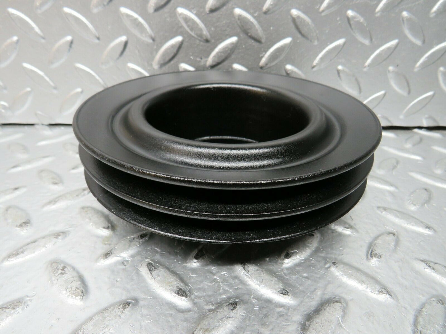 23312 Mercedes-Benz W116 350SE Water Pump Pulley