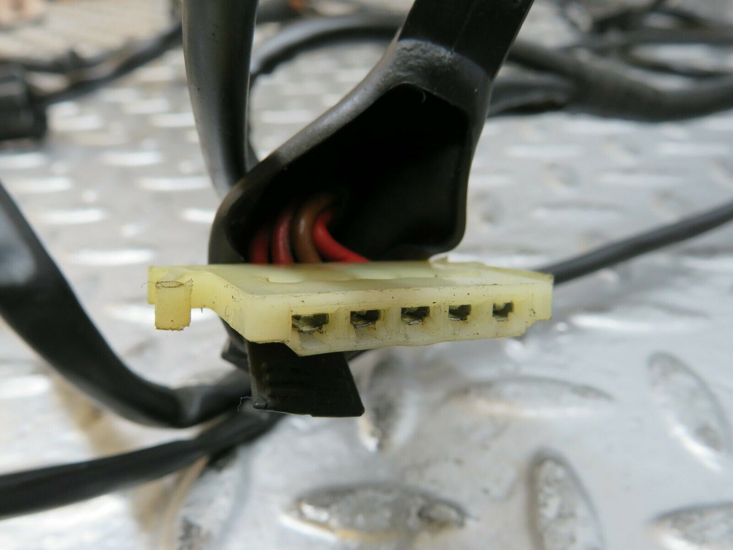 23597 Mercedes-Benz W114 280E Engine Control Unit Wiring Harness