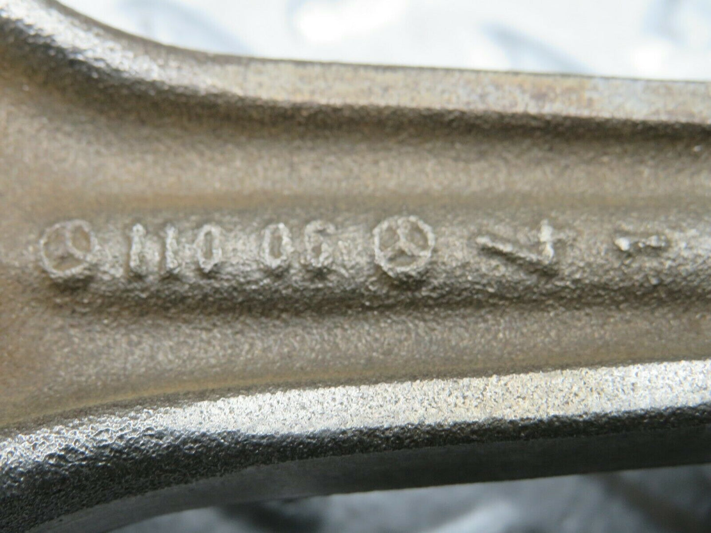 22205 Mercedes-Benz S123 280TE Piston With Connecting Rod 85.975 mm