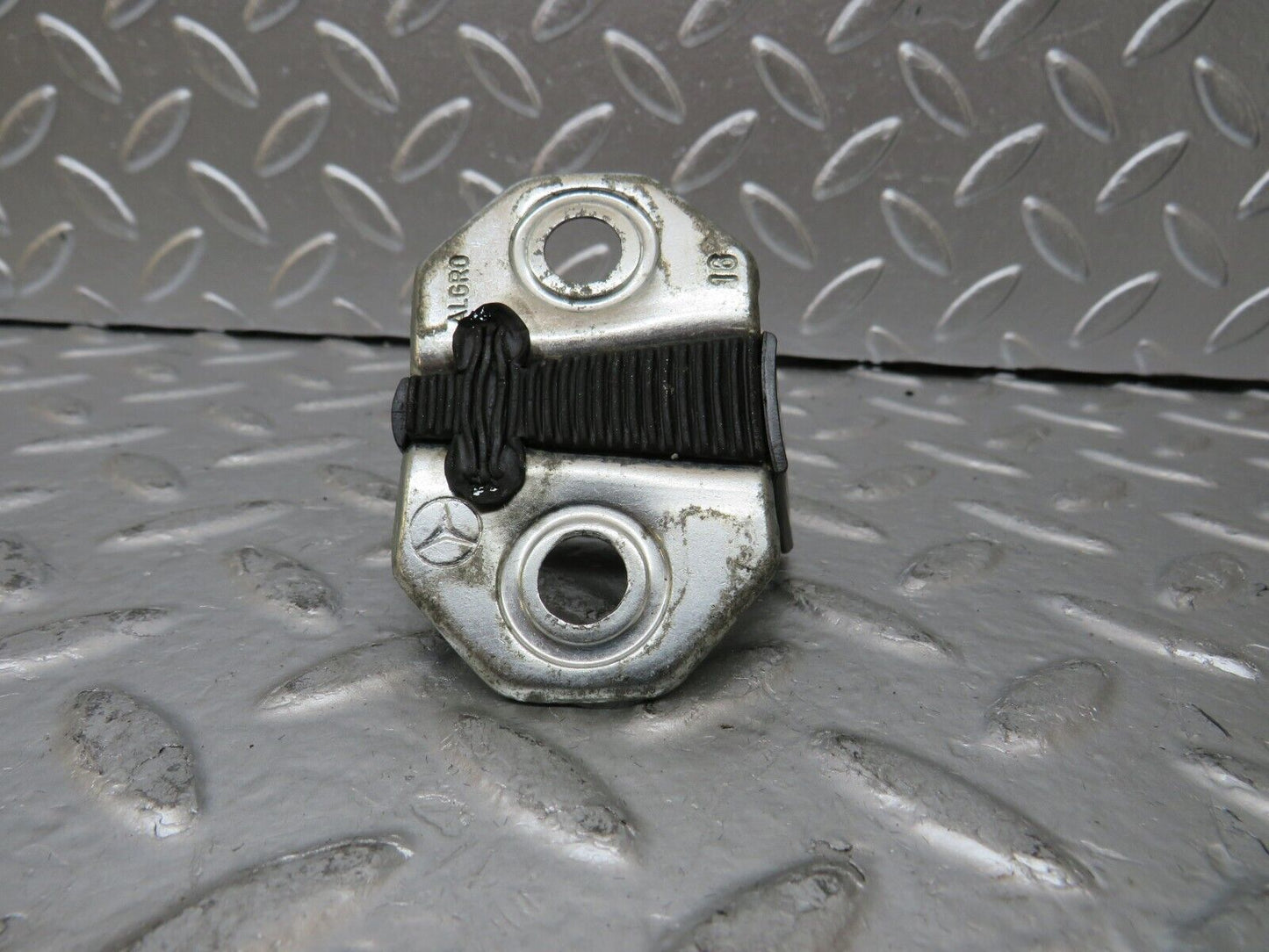 25049 Mercedes-Benz W140 S320 Door Lock Latch Right Side