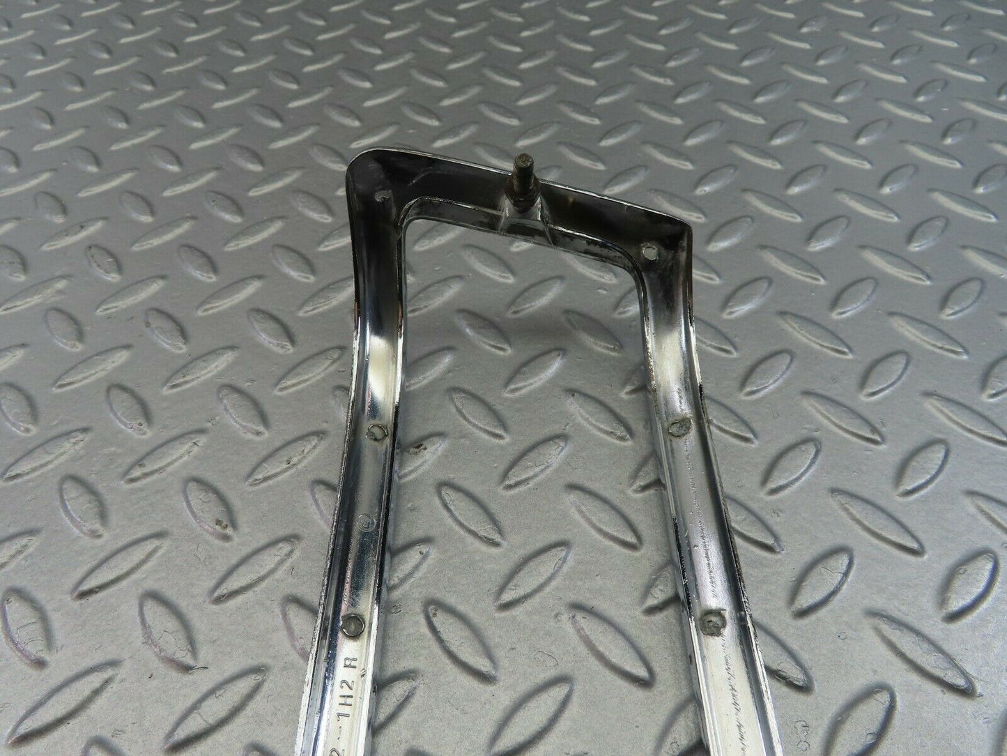 8841 Mercedes-Benz W108 Tail Light Chrome Frame Right 1088260259