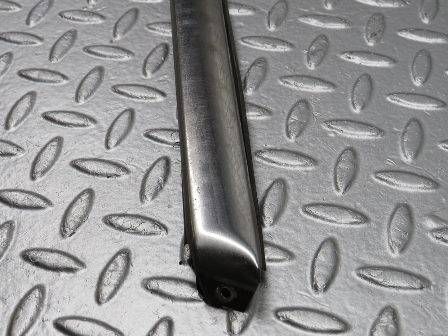 40199 Mercedes-Benz R107 Right Skirt Chrome Trim Strip