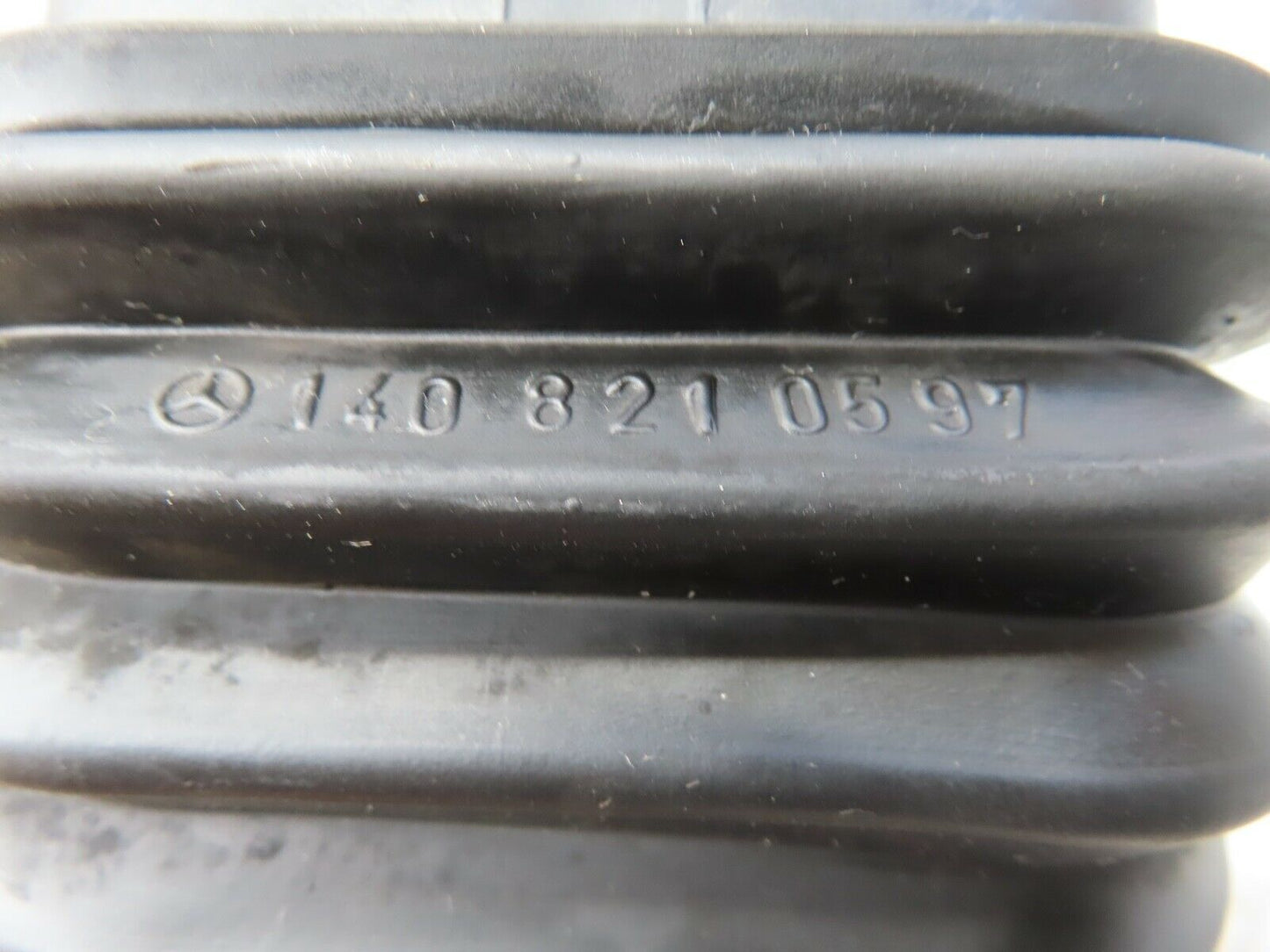 19629 Mercedes-Benz C140 CL420 Coupe Door Wire Protector Rubber 1408210597