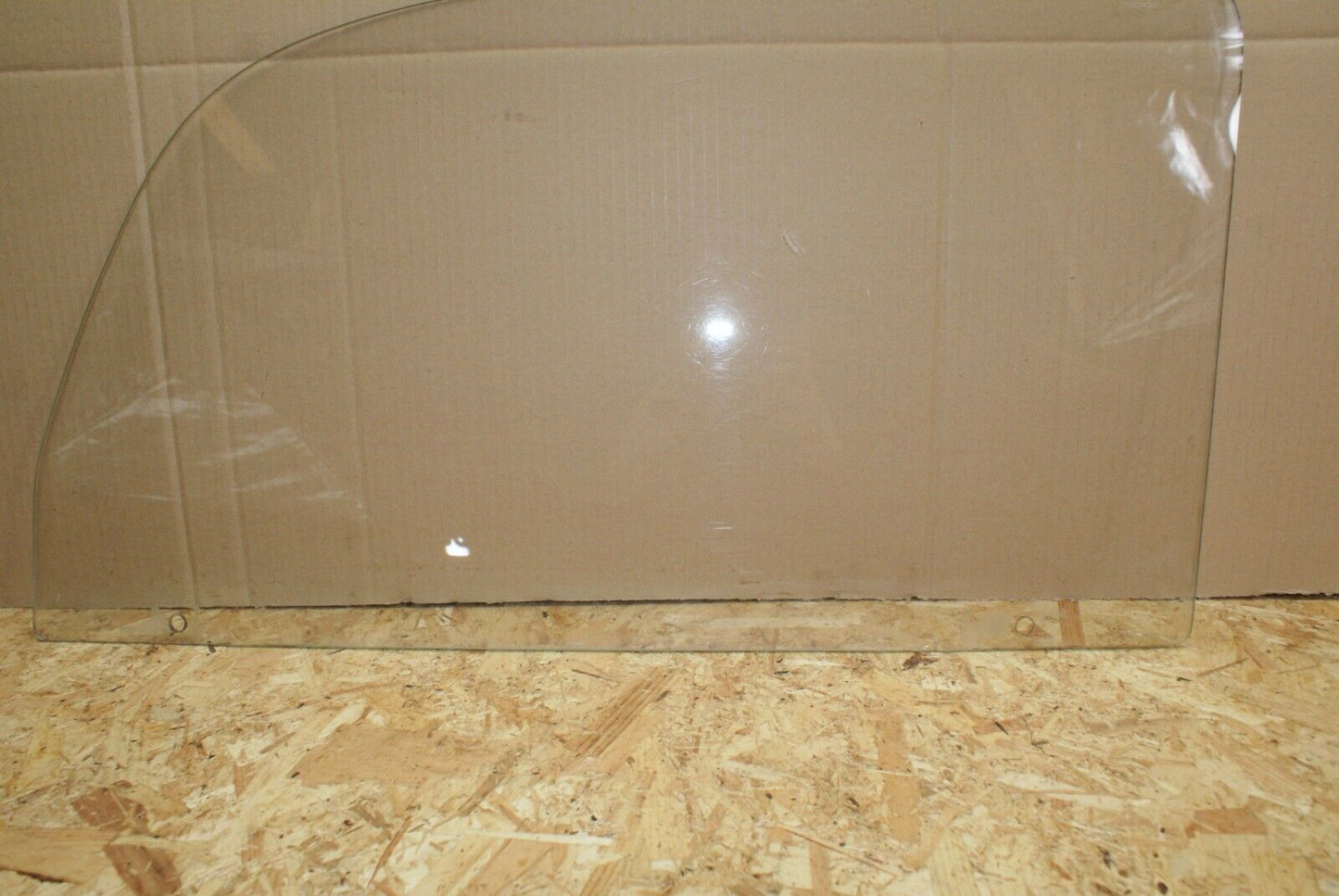 2268 Mercedes-Benz W105 219 PONTON Rear Right Door Glass