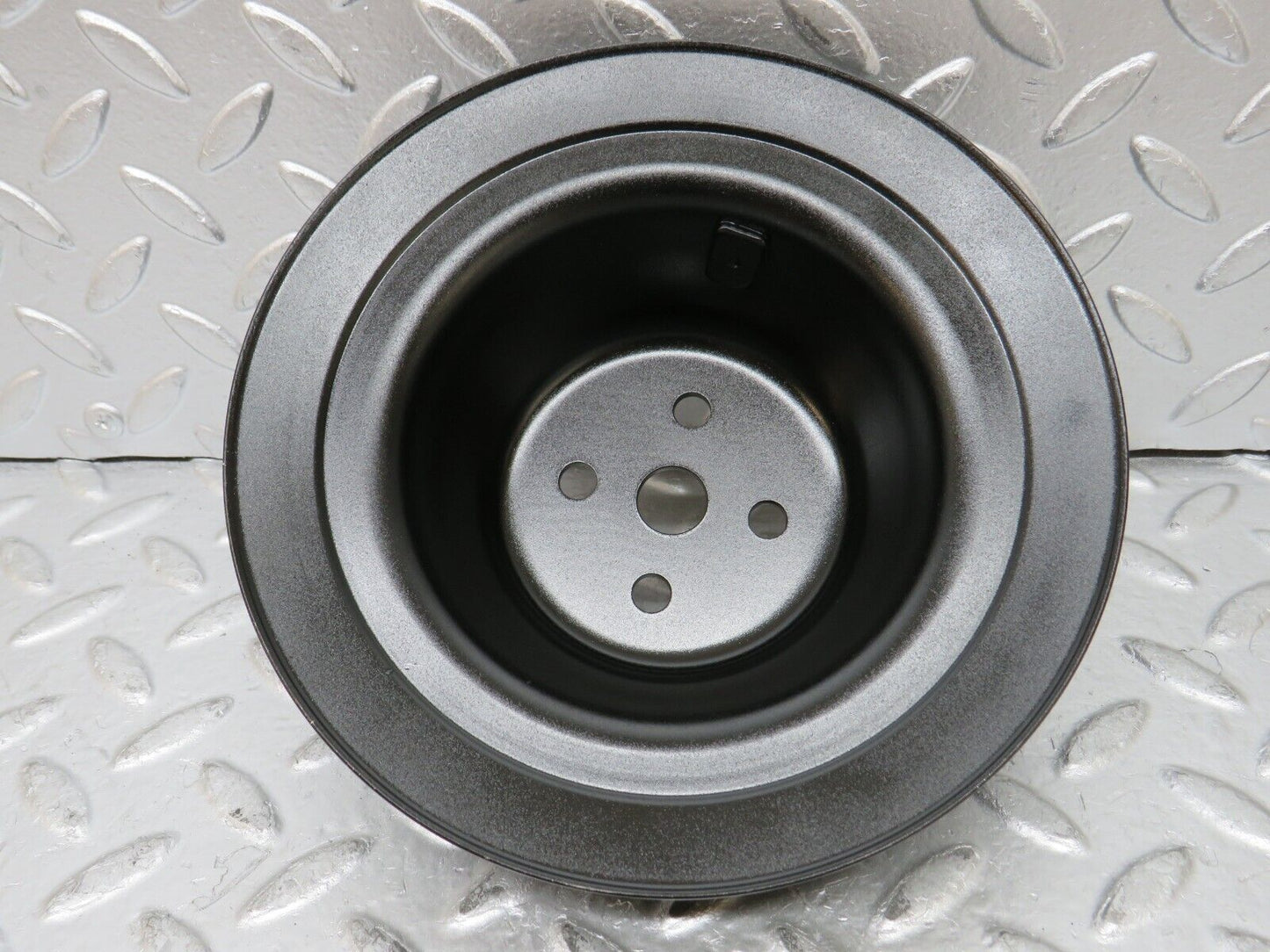 26853 Mercedes-Benz W123 240D Water Pump Pulley 6152051210