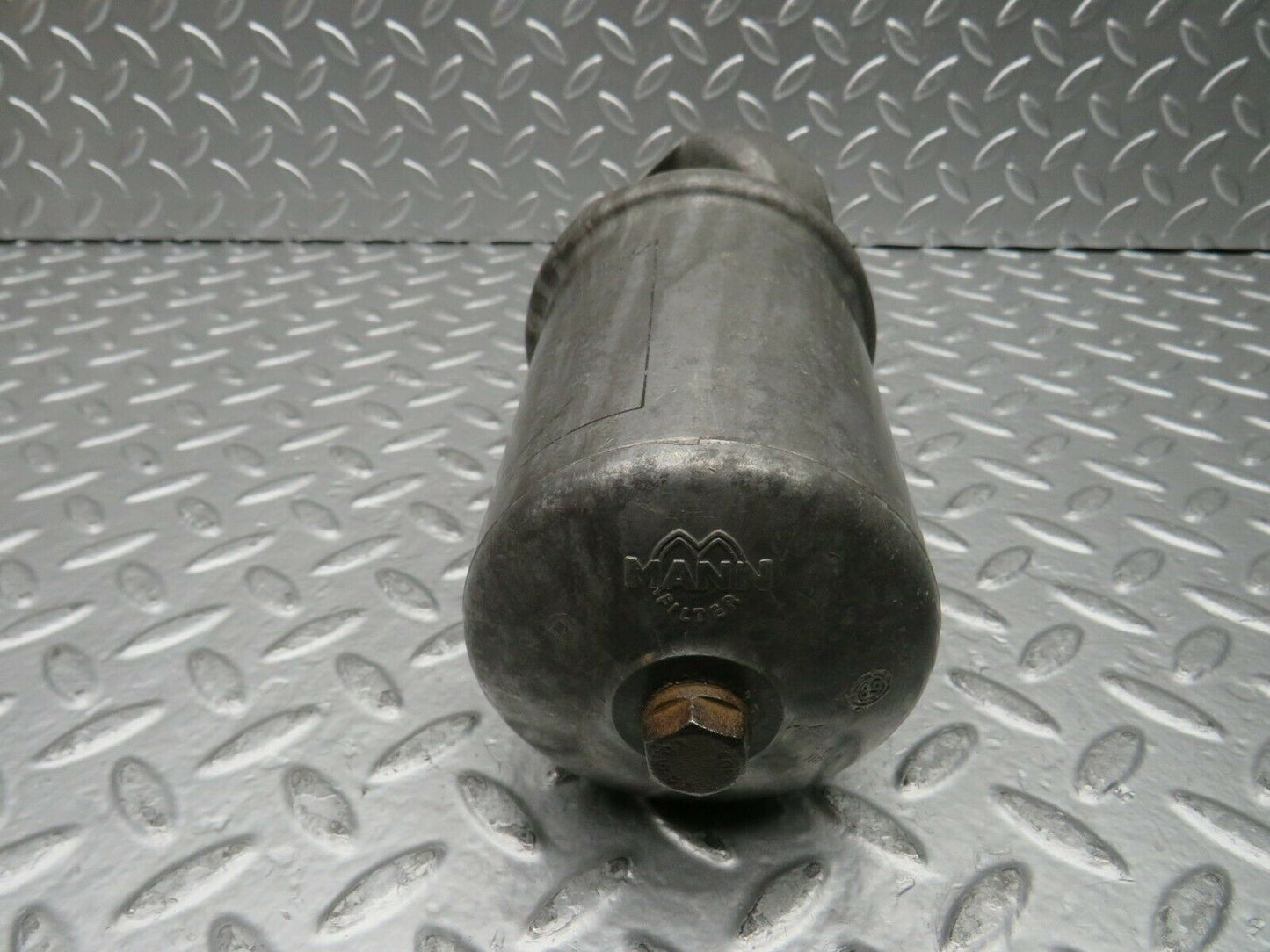 22777 Mercedes-Benz C107 450SLC Coupe Oil Filter Housing 1161840309