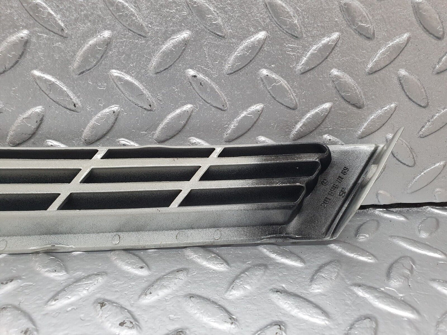 42740 Mercedes-Benz W201 190 2.0L C Pillar Exterior Cover Left Side 2016980189