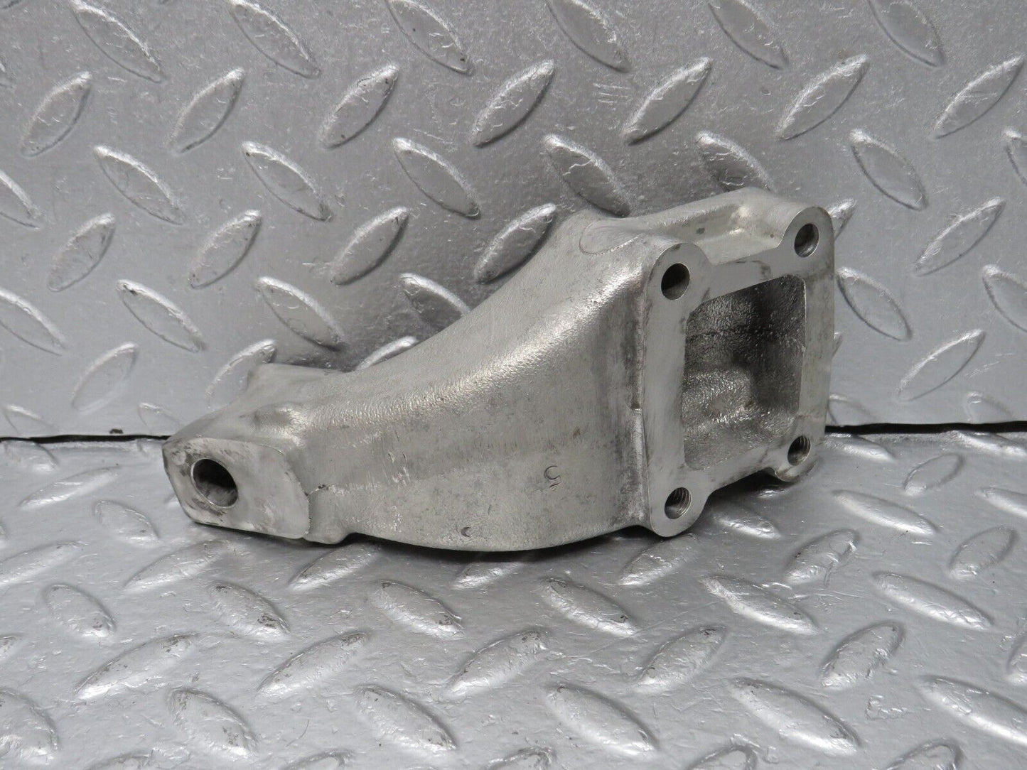 39878 Mercedes-Benz R107 350SL Engine Mount Bracket Right 1162234504