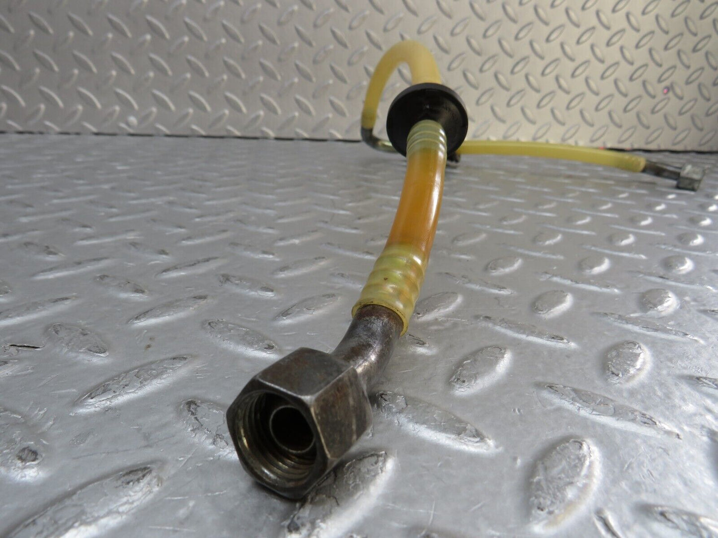 37160 Mercedes-Benz C126 420SEC Coupe Brake Servo Pipe