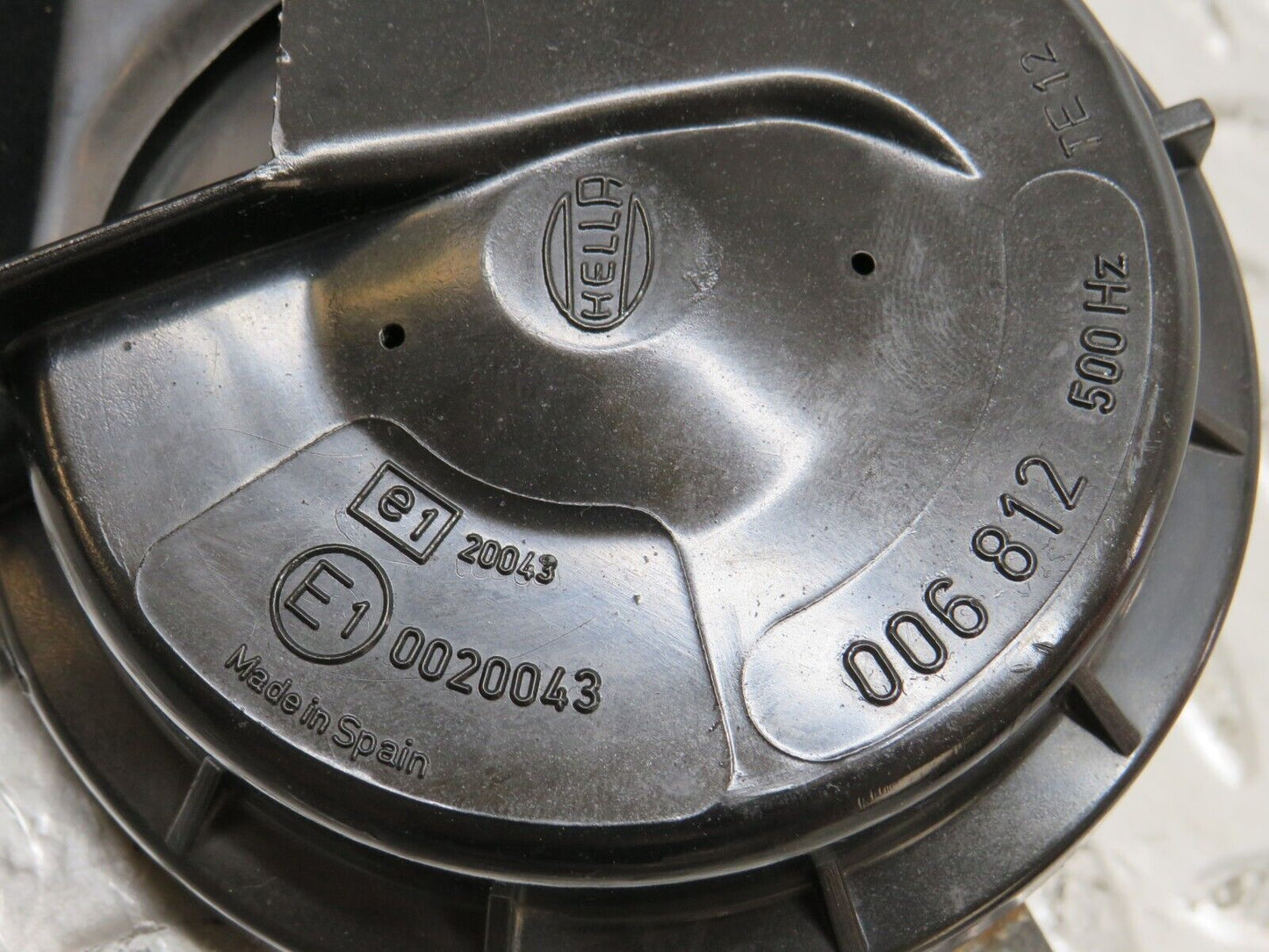 29094 Mercedes-Benz C124 320CE Coupe Horn Pair Fiamm AM80R