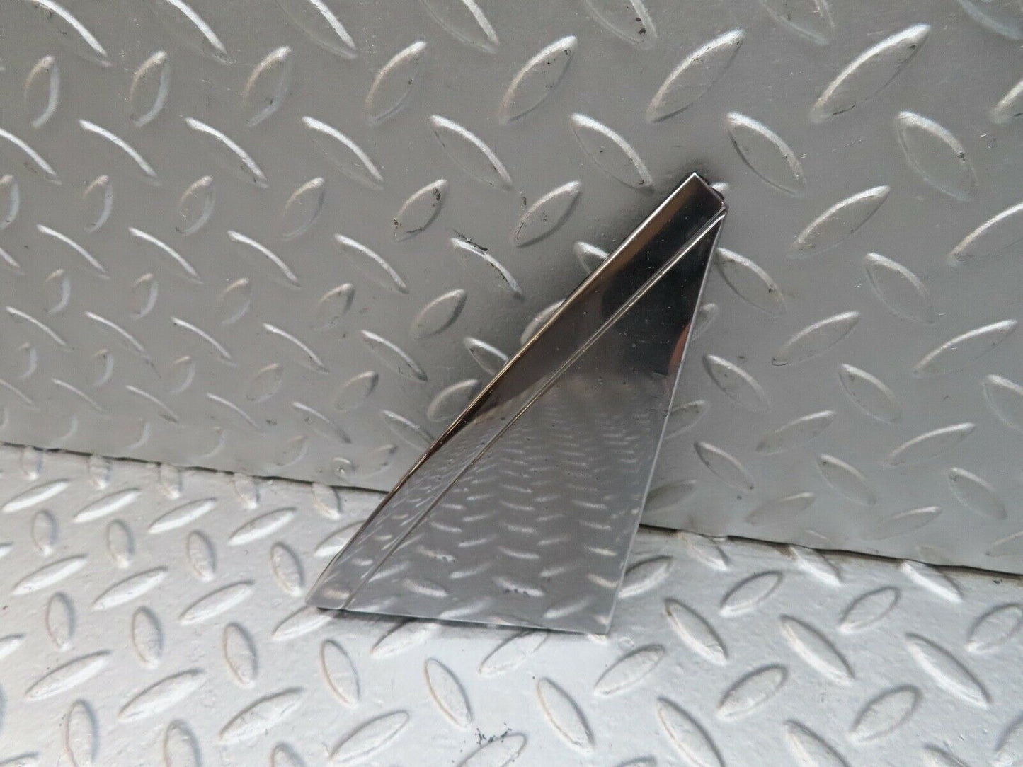 18106 Mercedes-Benz W123 200 Mirror Triangle Cover Right Side 1237250111
