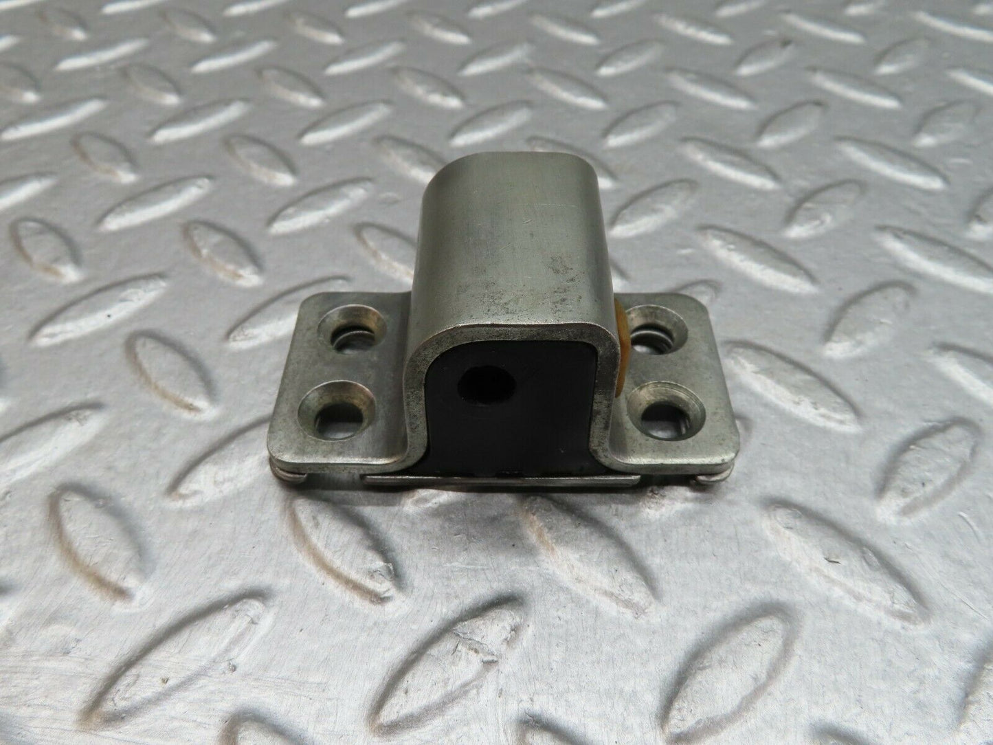 18047 Mercedes-Benz W123 200 Door Lock Latch Right Side