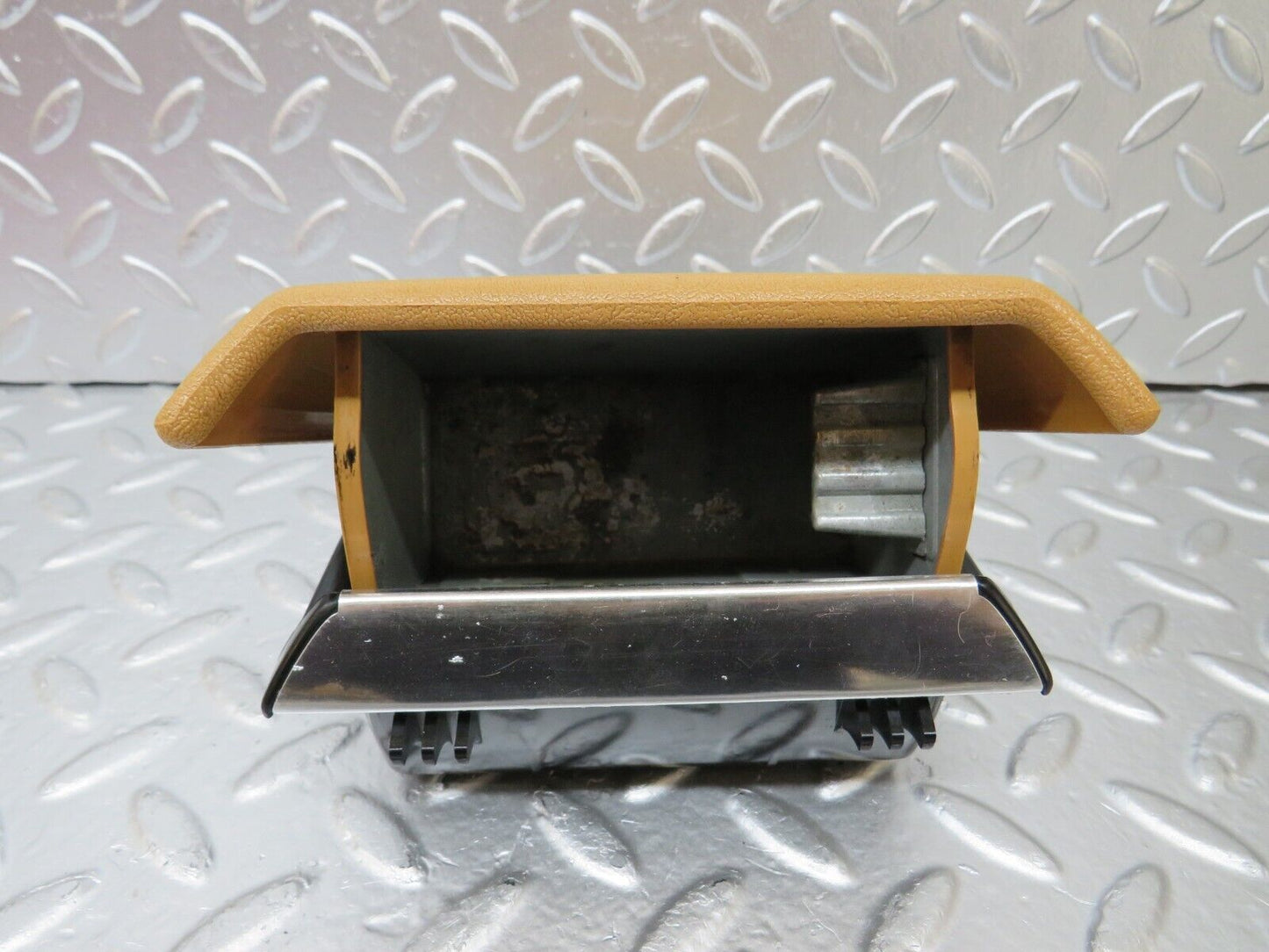 25493 Mercedes-Benz W123 200 Rear Ashtray Palomino
