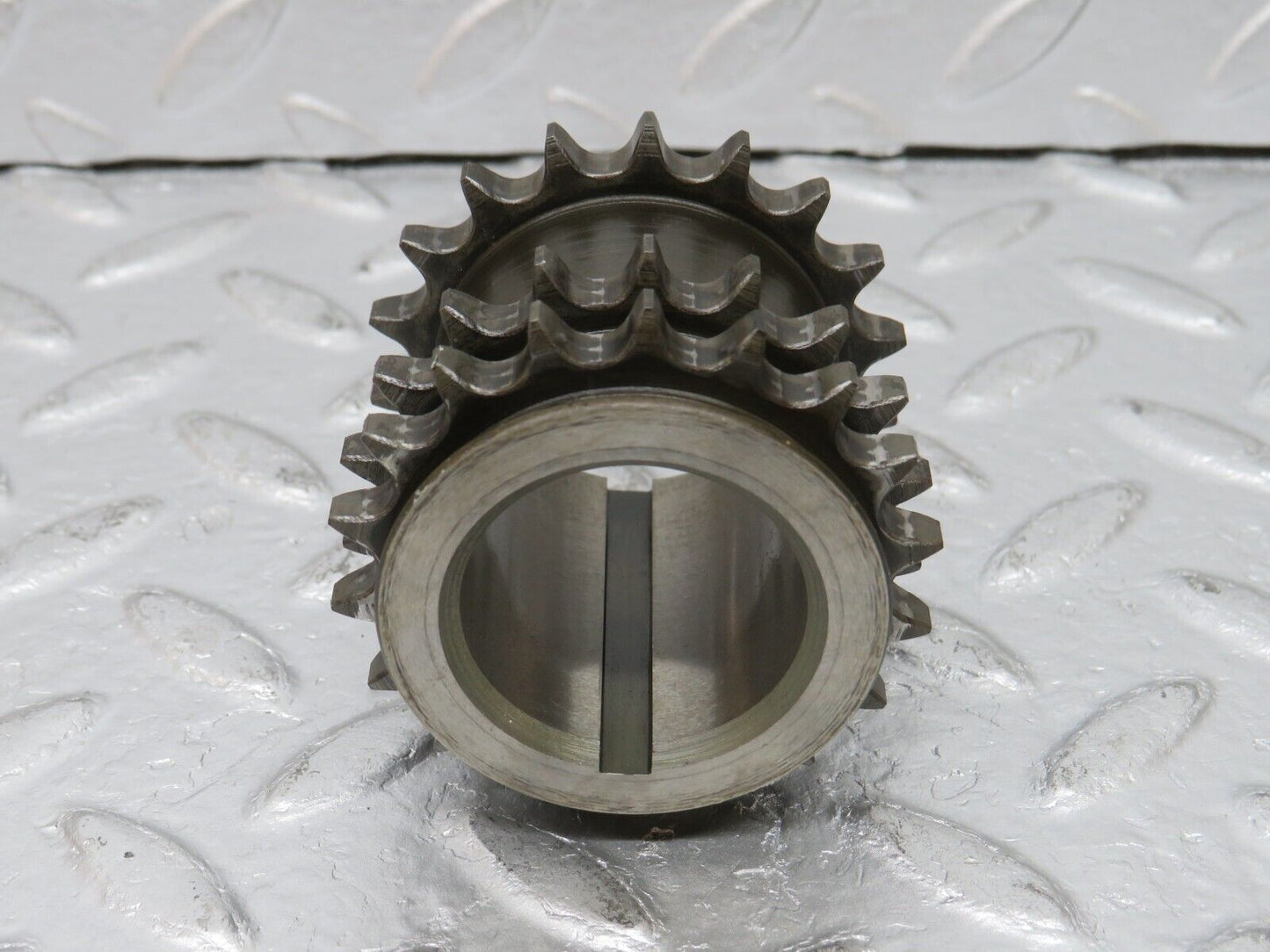 32763 Mercedes-Benz C107 R107 350 V8 Crankshaft Timing Gear