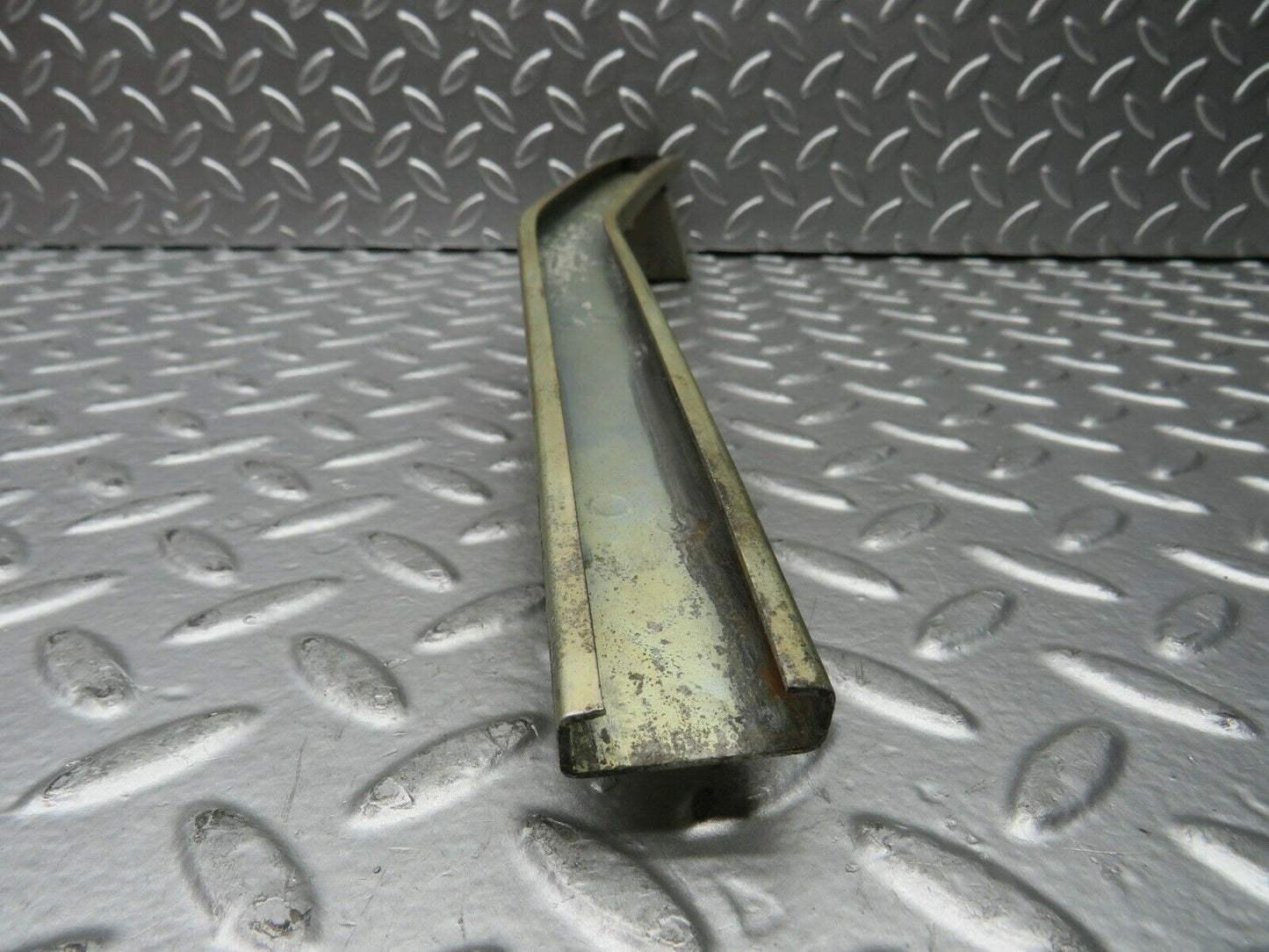 22899 Mercedes-Benz C107 450SLC Coupe Rear Left Window Channel