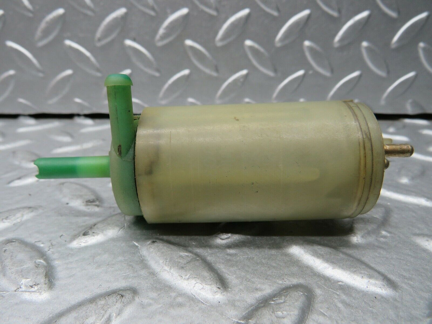 21904 Mercedes-Benz W123 Windscreen Washer Pump