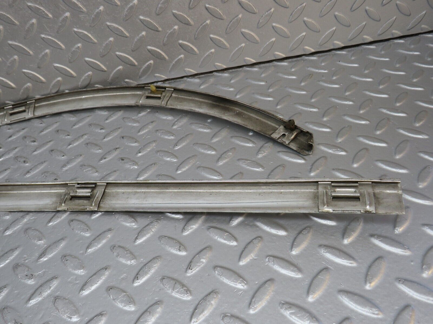 40491 Mercedes-Benz W110 230 Front Windscreen Chrome Frame