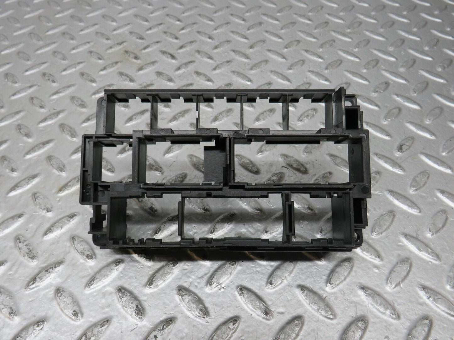 27589 Mercedes-Benz S124 300TE Wagon Fuse Relay Holder Bracket 1245450140