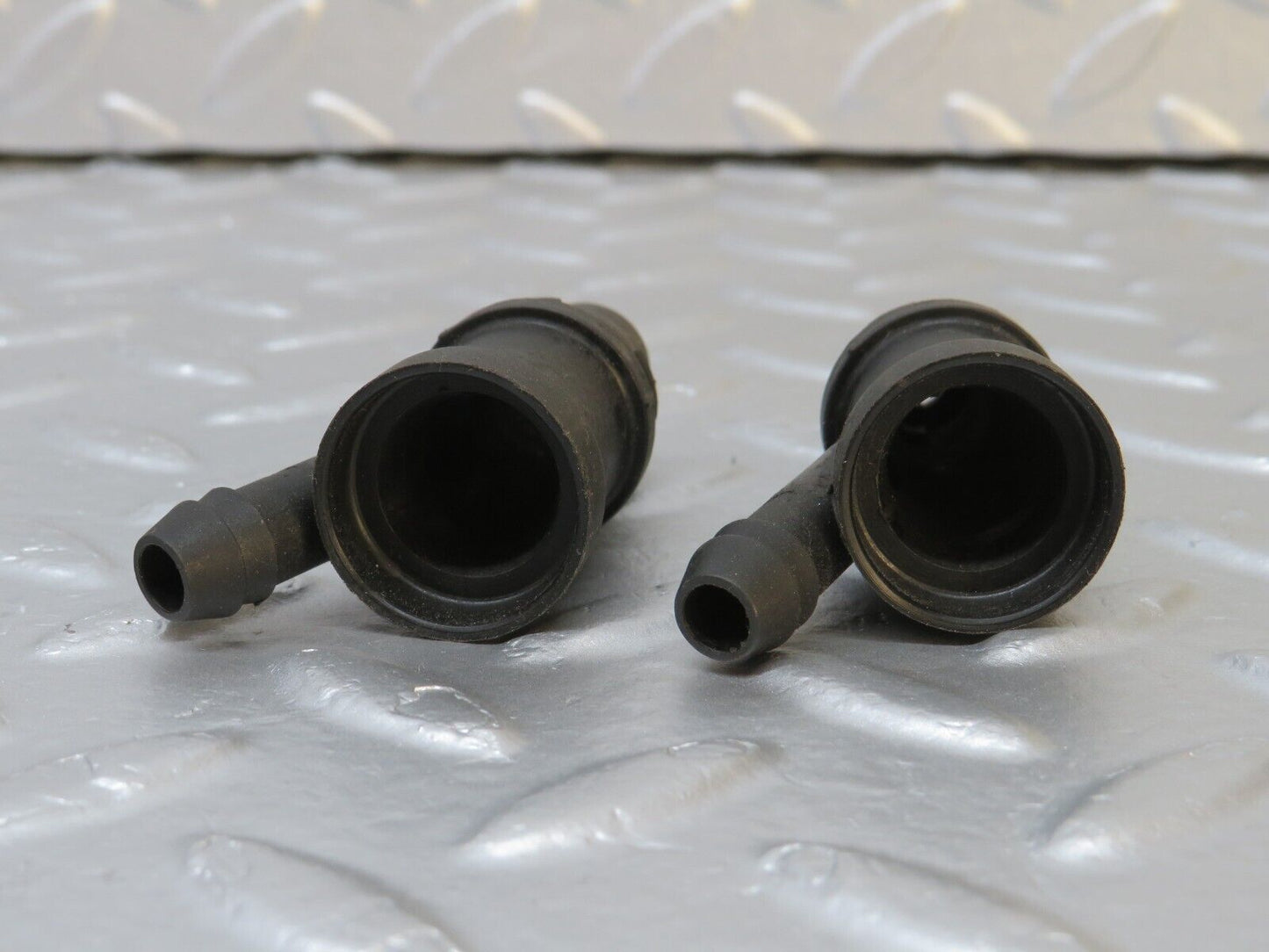 40266 Mercedes-Benz R107 Coupe Fuel Injector Holder 2x