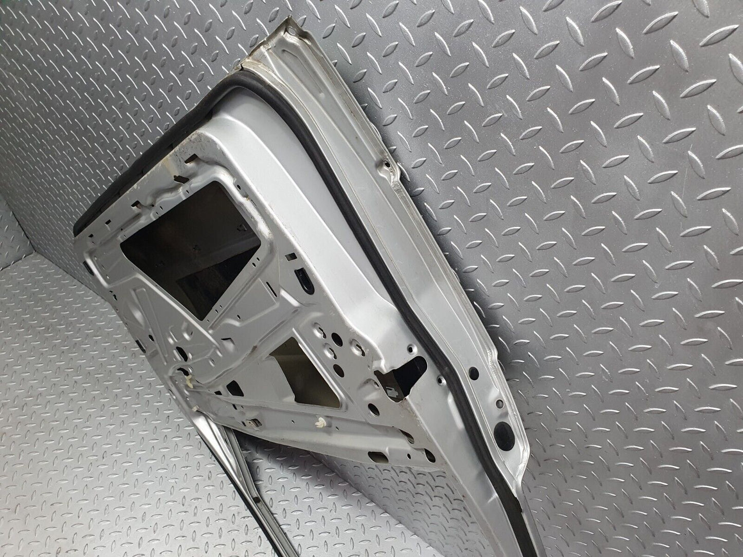 42971 Mercedes-Benz W201 190 2.0L Front Left Door