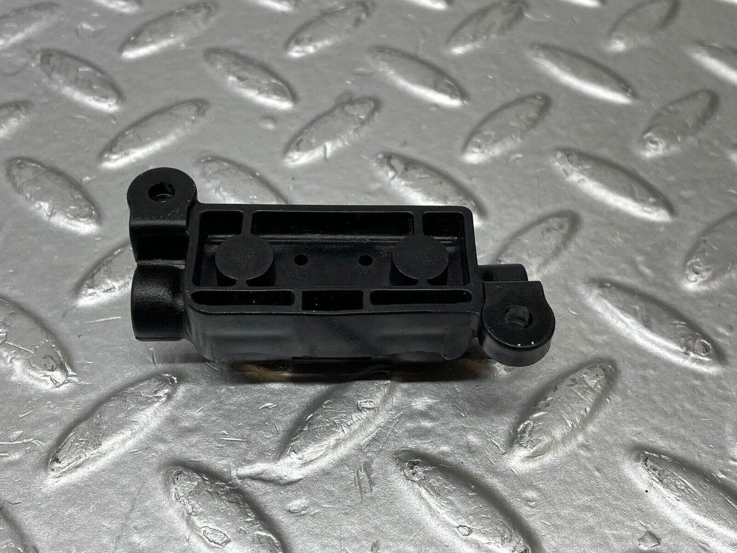37540 Mercedes-Benz W109 300SEL In Line Fuse 1235400450