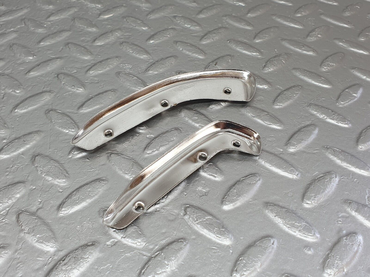 43153 Mercedes-Benz W108 280SE Interior Door Handle Chrome Trim Pair Right