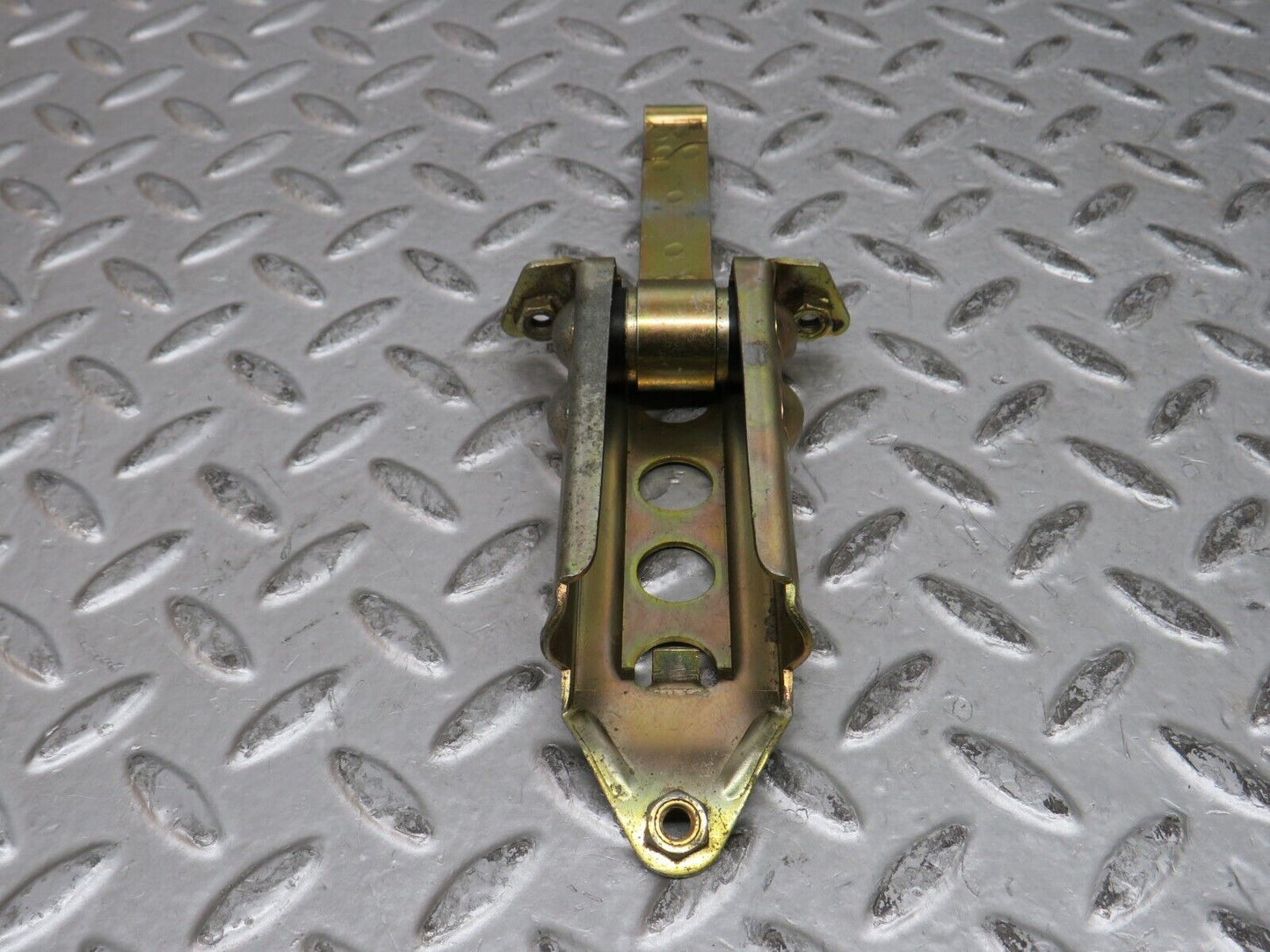 28507 Mercedes-Benz S123 240D Wagon Door Safety Check Strap