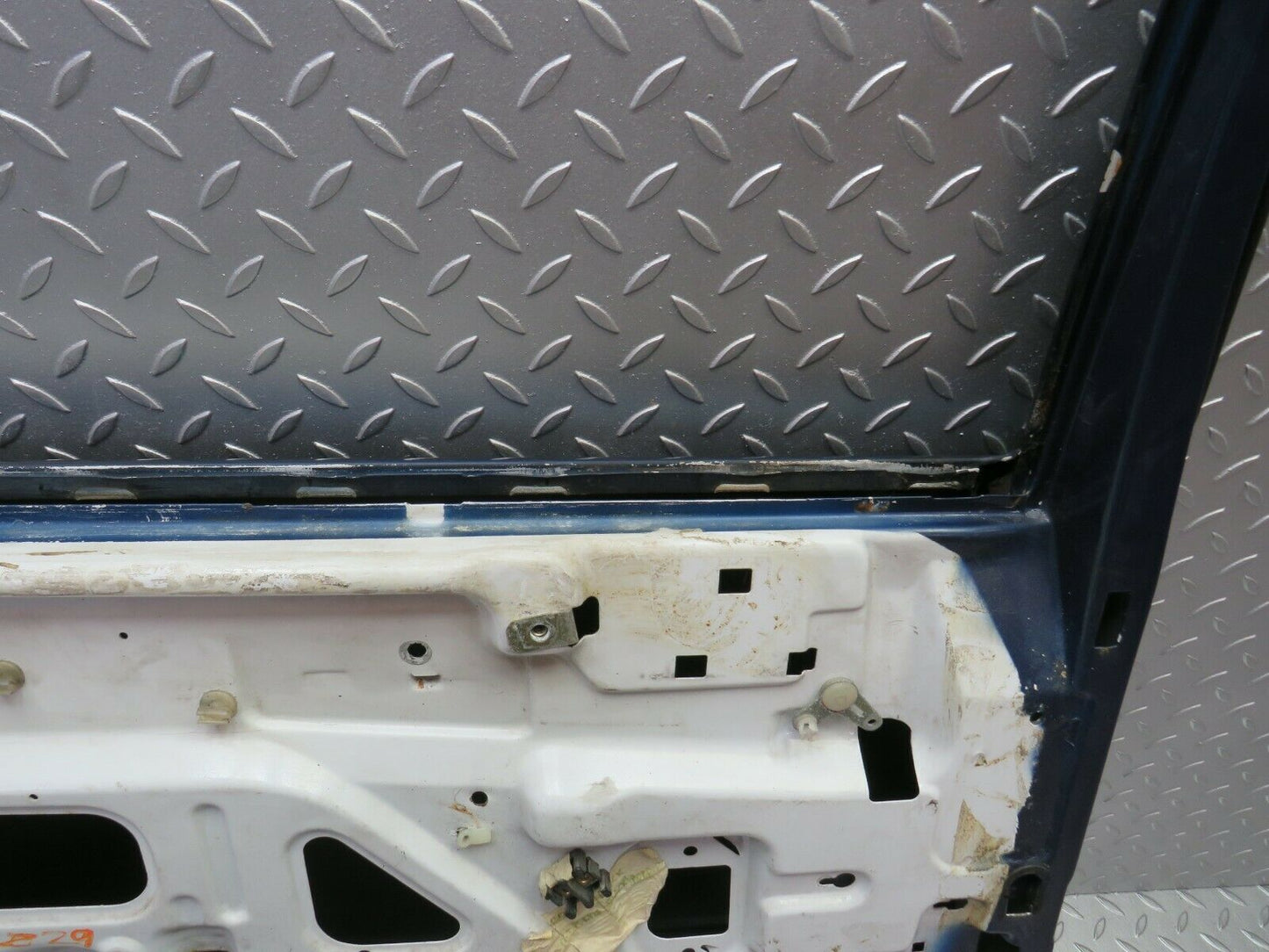 24408 Mercedes-Benz S124 220TE Wagon Rear Left Door