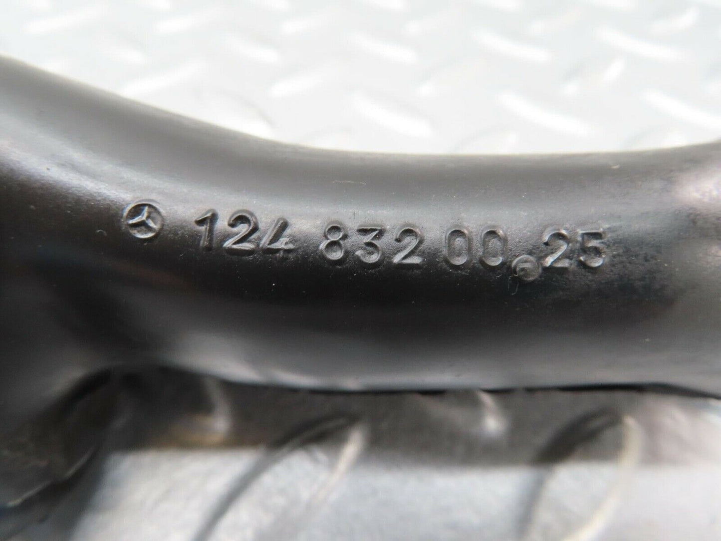 16496 Mercedes-Benz W124 260E Heater Water Drain 1248320025