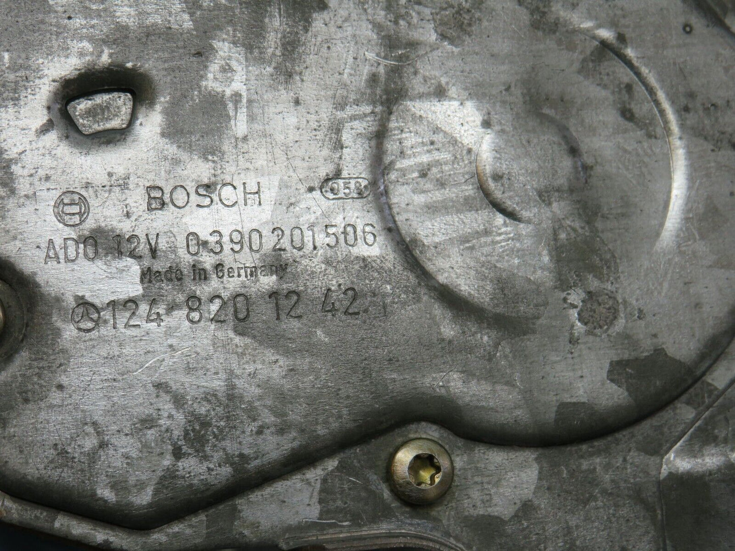 27661 Mercedes-Benz S124 300TE Wagon Rear Wiper Motor Bosch 1248201242